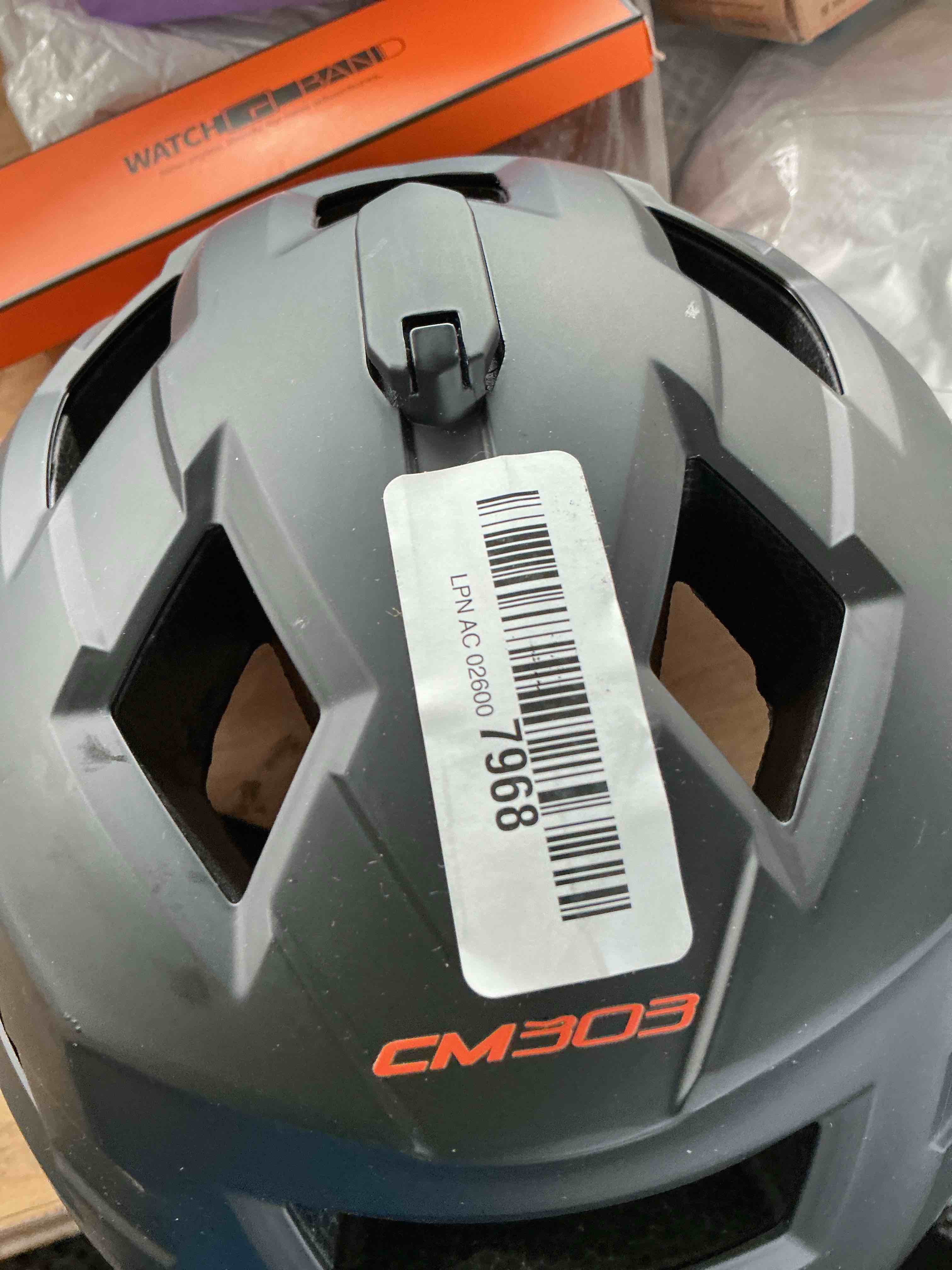 Condition photo showing New/Like New for mongoose capture bike helmet, ages 8+, built-in camera mount, durable abs shell, vents for airflow, adjustable fit, full-range internal pads, go-pro compatible, helmet for kids and adults