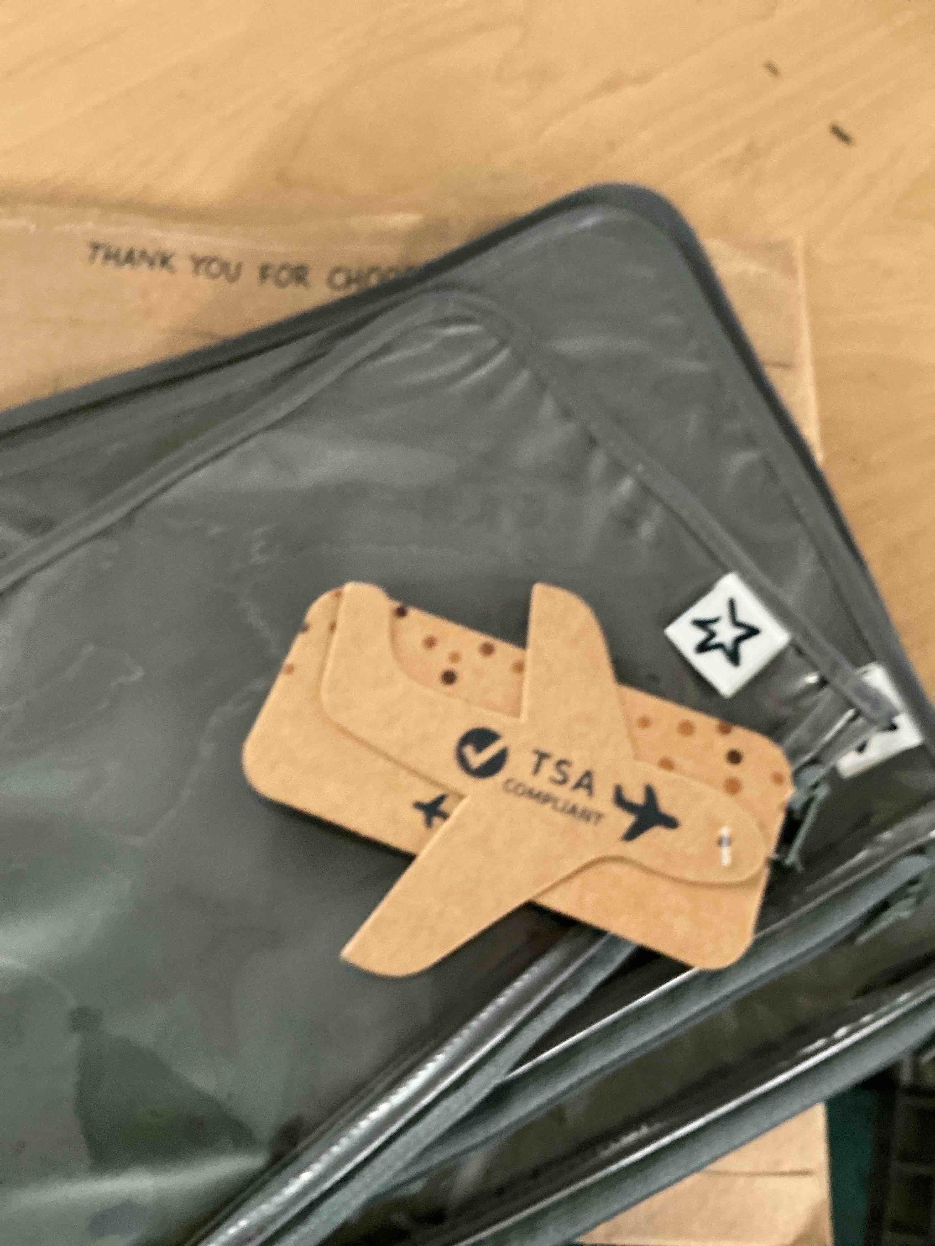 https://s3.amazonaws.com/lotting-images-prod/NonstopDeals/GRA4525598_1789588091475.jpeg
