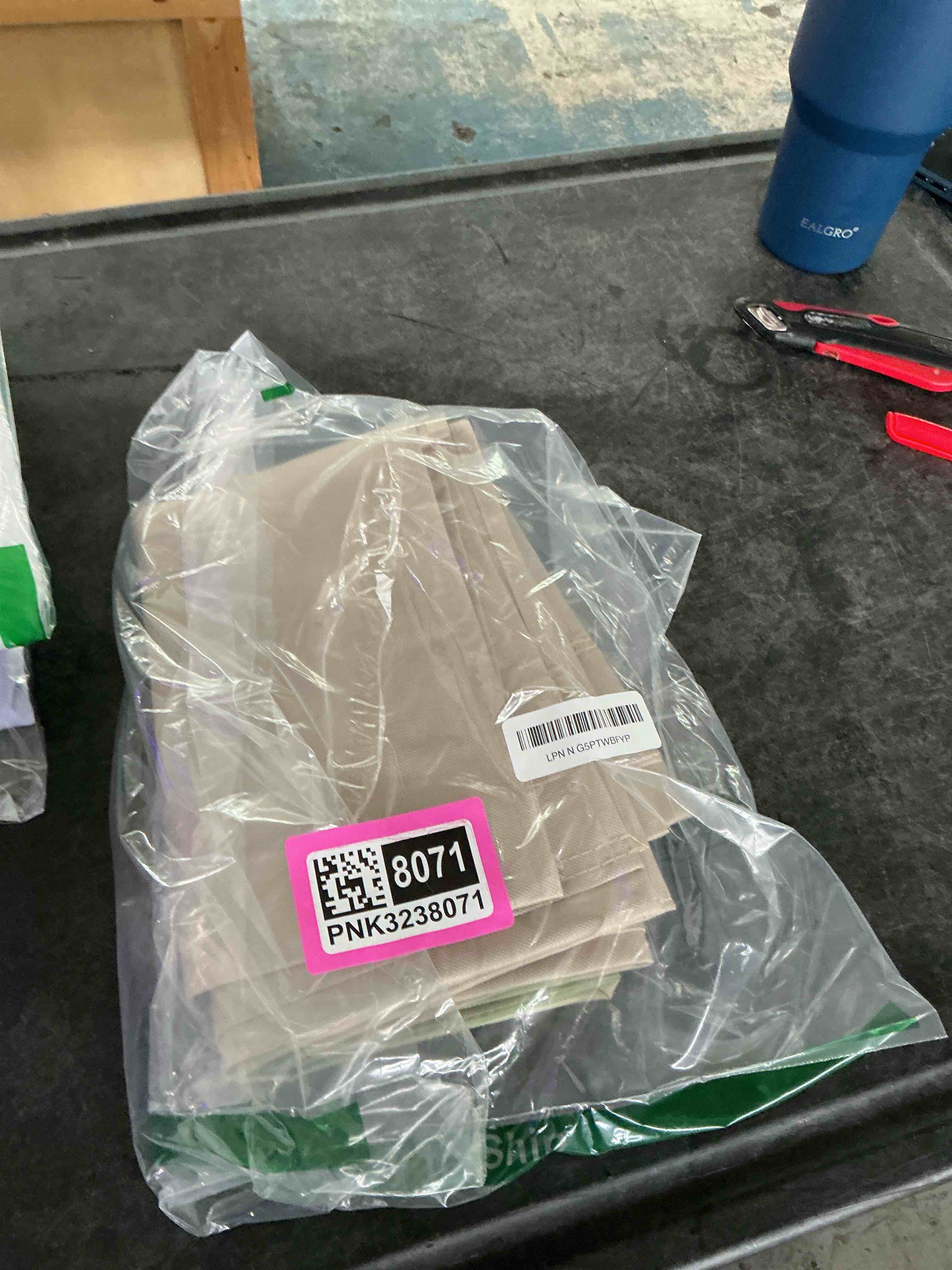 https://s3.amazonaws.com/lotting-images-prod/NonstopDeals/PNK3238071_1758123844116.jpeg