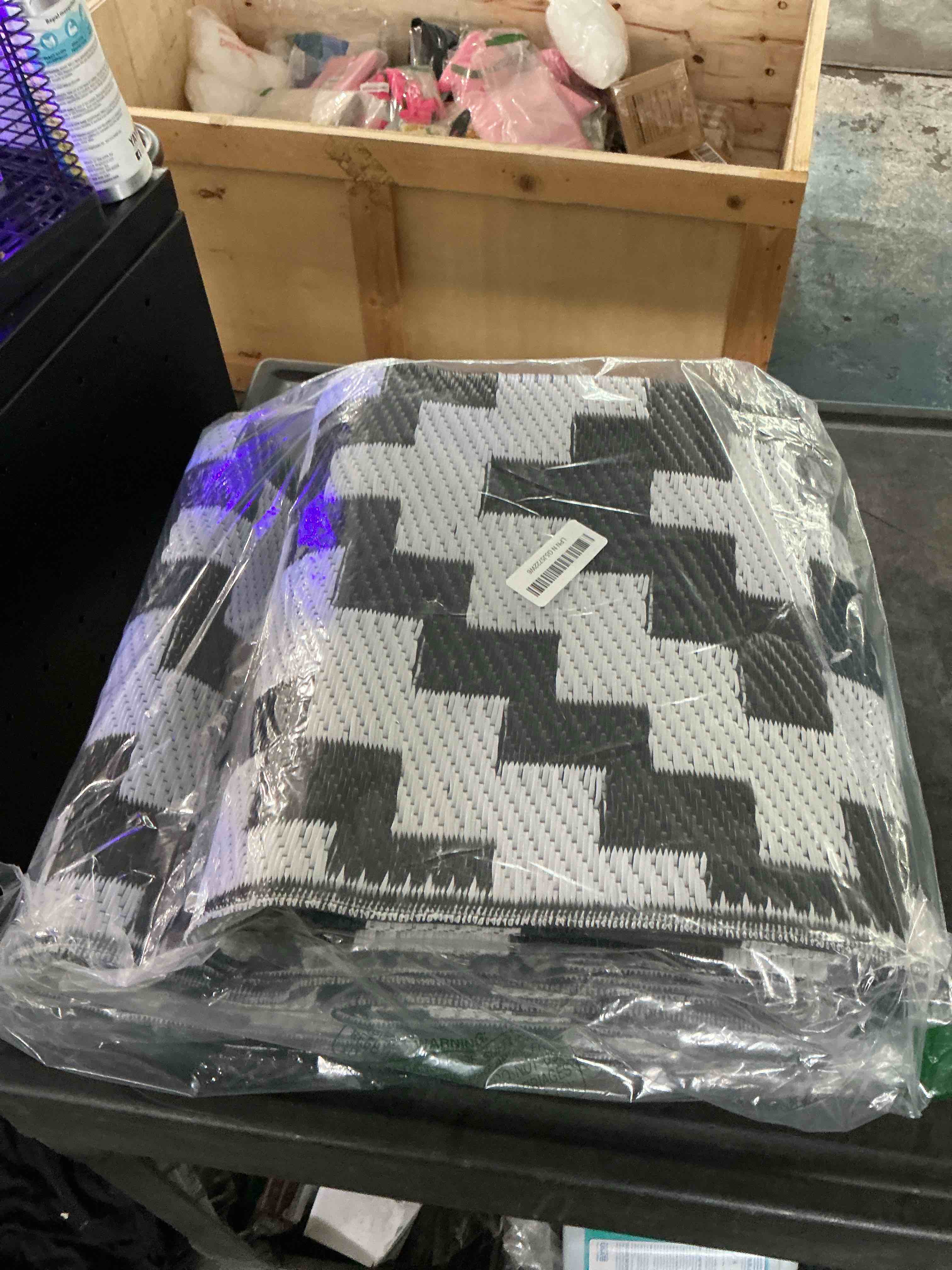 https://s3.amazonaws.com/lotting-images-prod/NonstopDeals/PNK3238084_1758125068015.jpeg