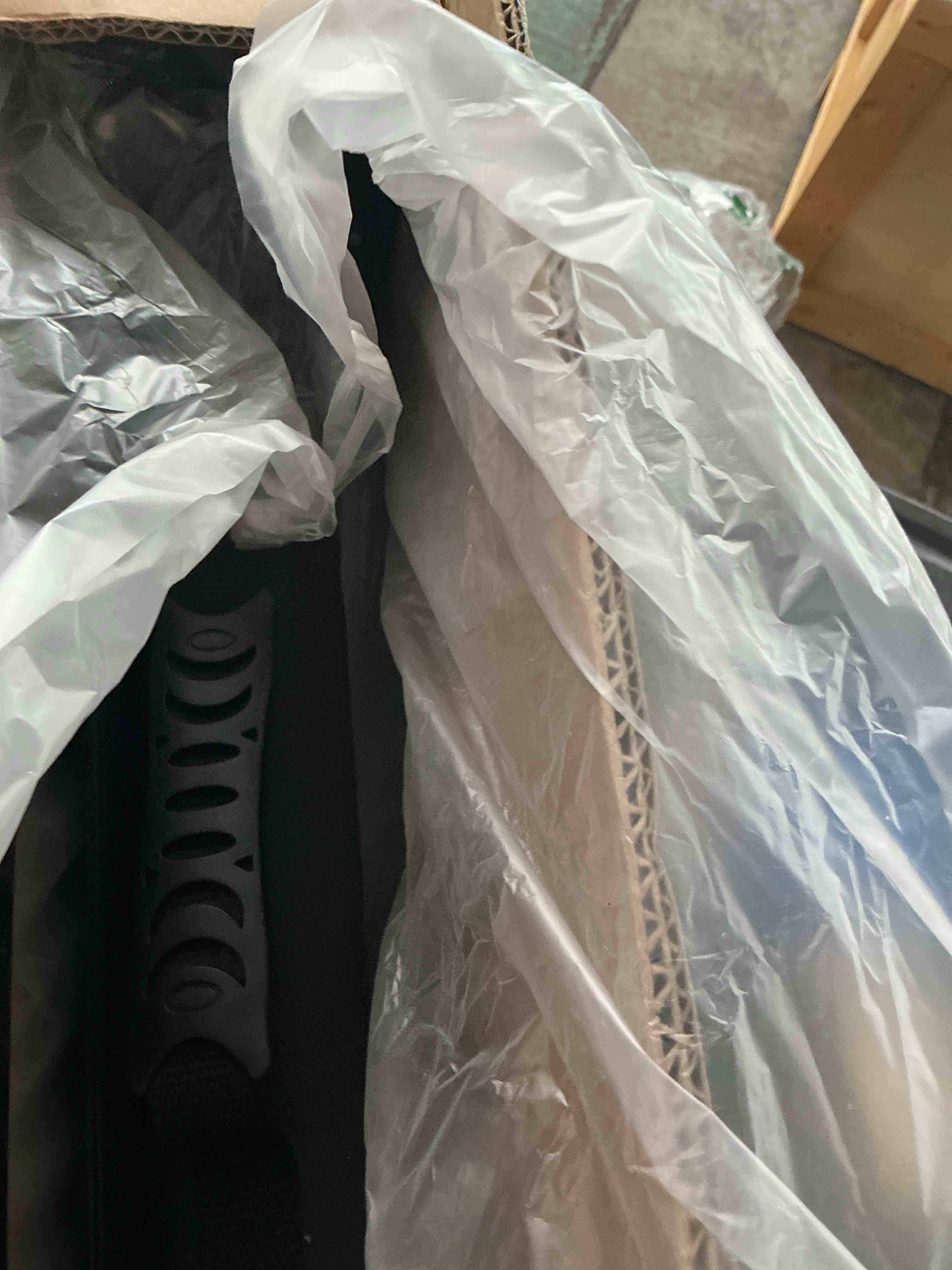 https://s3.amazonaws.com/lotting-images-prod/NonstopDeals/PNK3238133_1758130933578.jpeg
