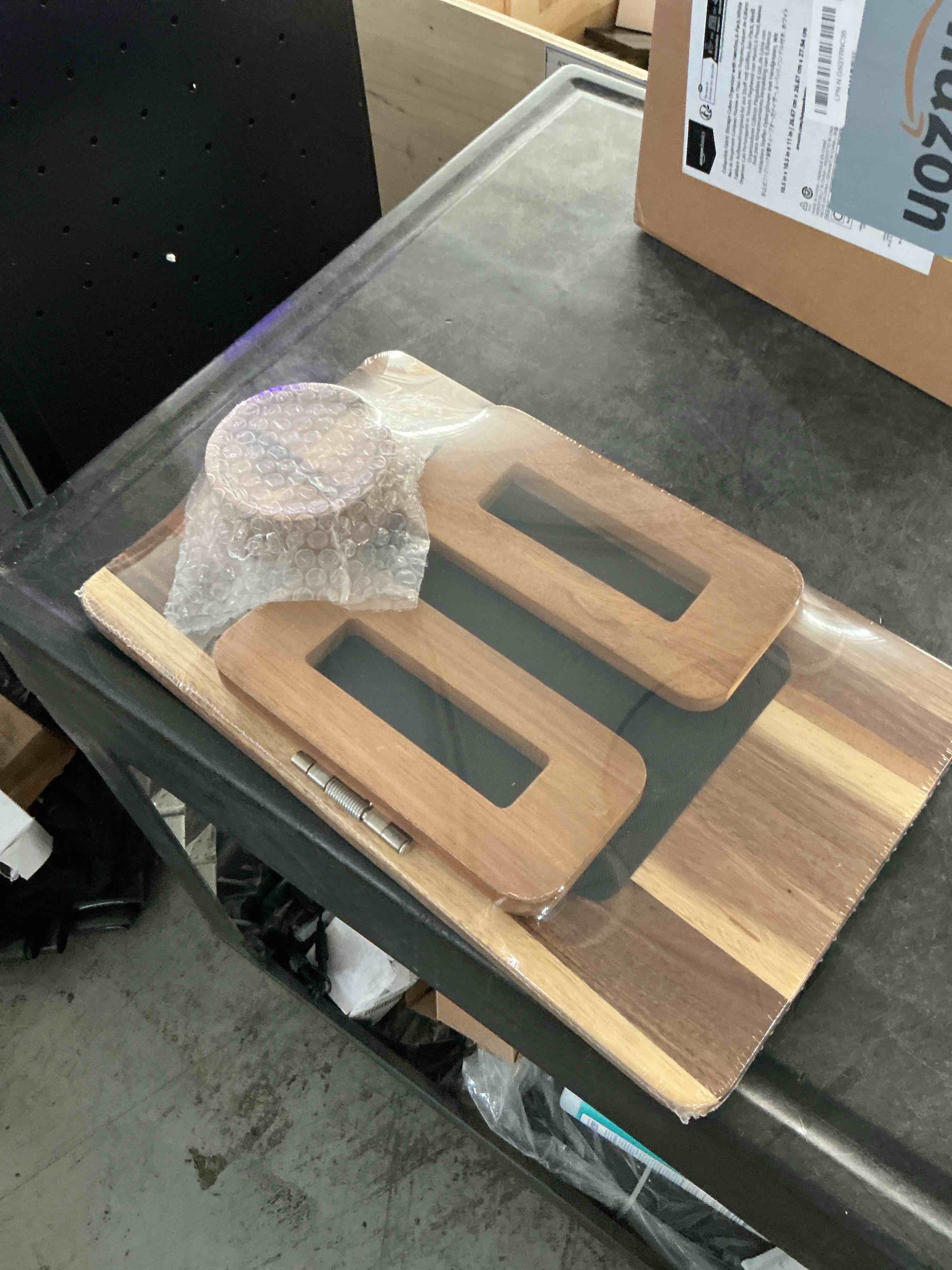 https://s3.amazonaws.com/lotting-images-prod/NonstopDeals/PNK3238209_1758147457759.jpeg