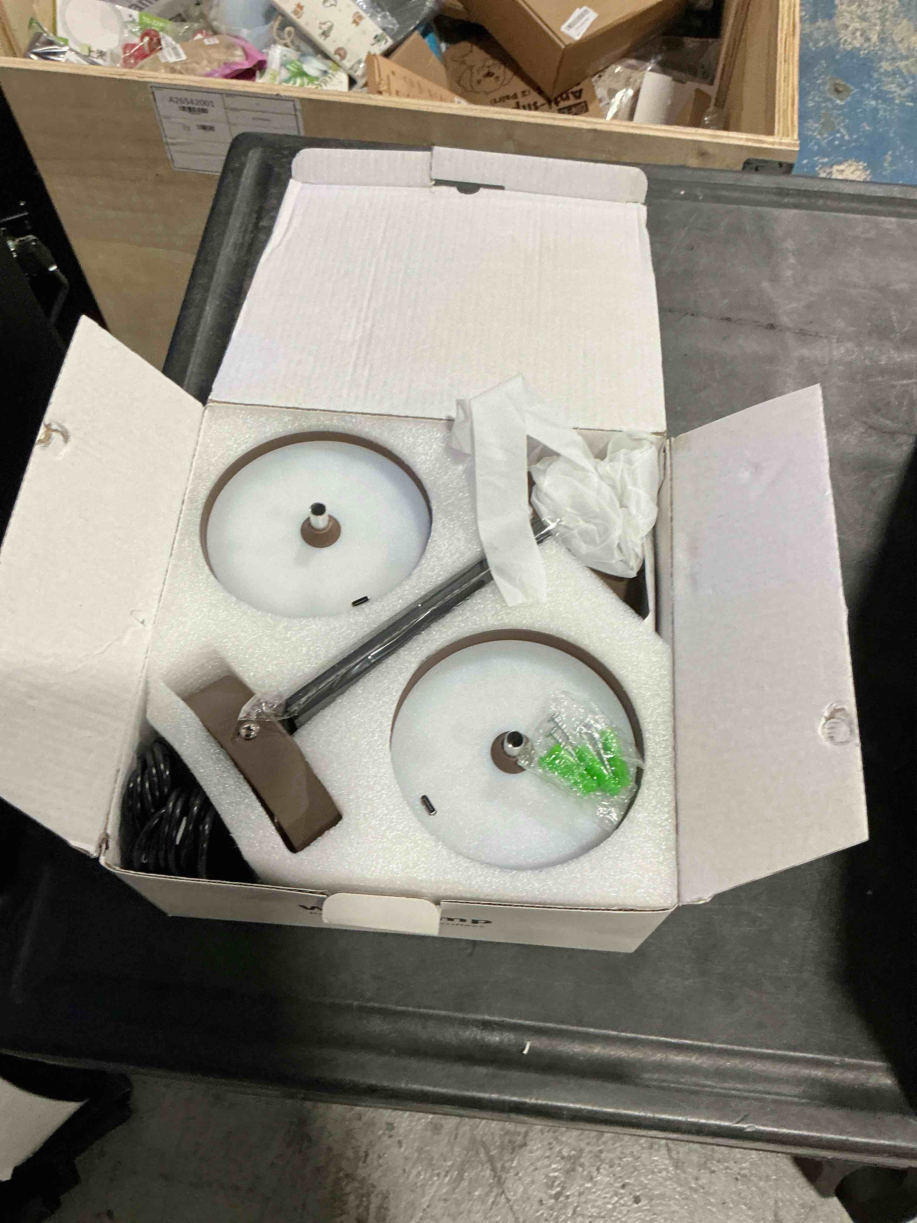 https://s3.amazonaws.com/lotting-images-prod/NonstopDeals/PNK3238211_1758159138829.jpeg