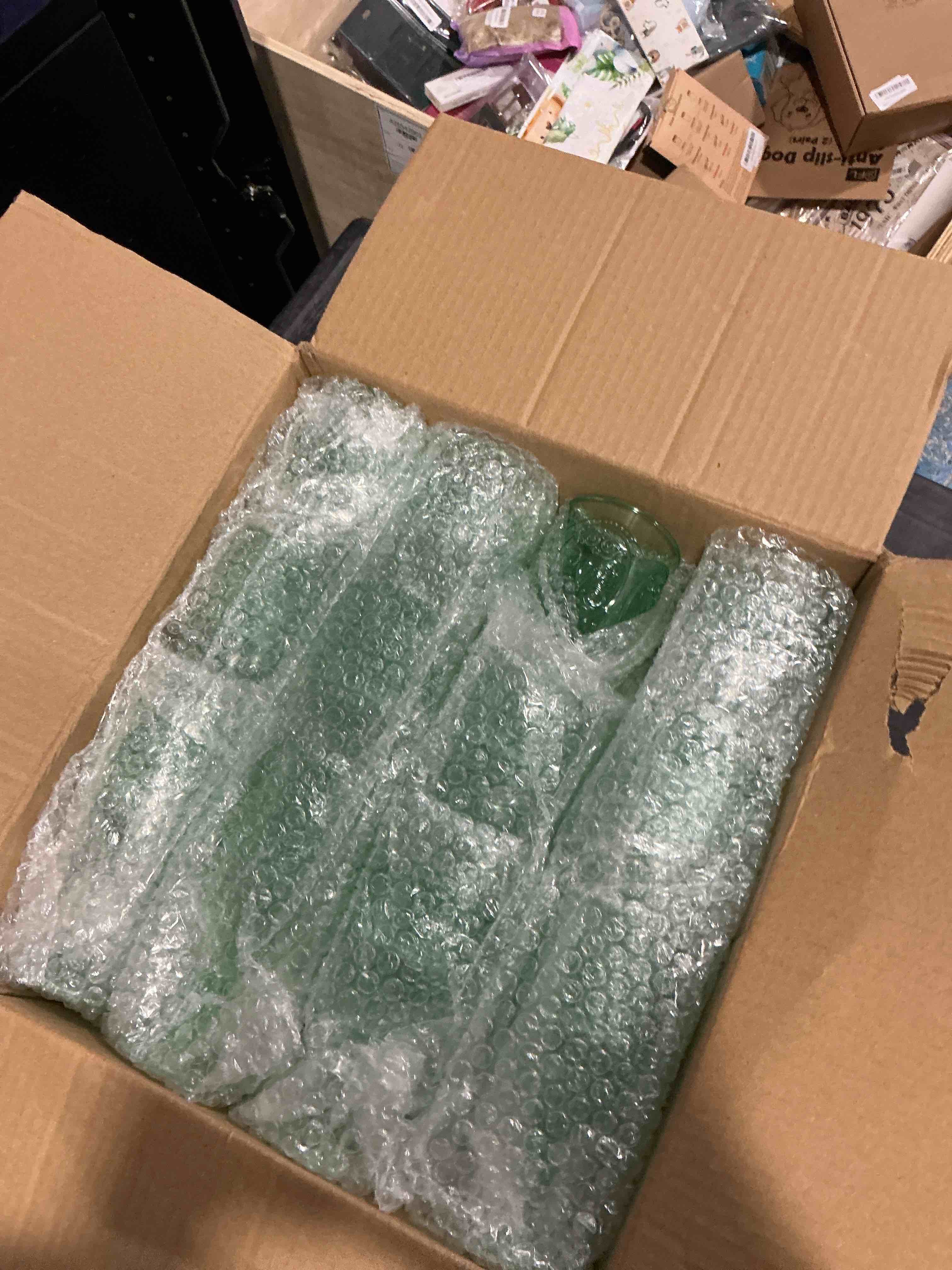 https://s3.amazonaws.com/lotting-images-prod/NonstopDeals/PNK3238213_1758159346402.jpeg