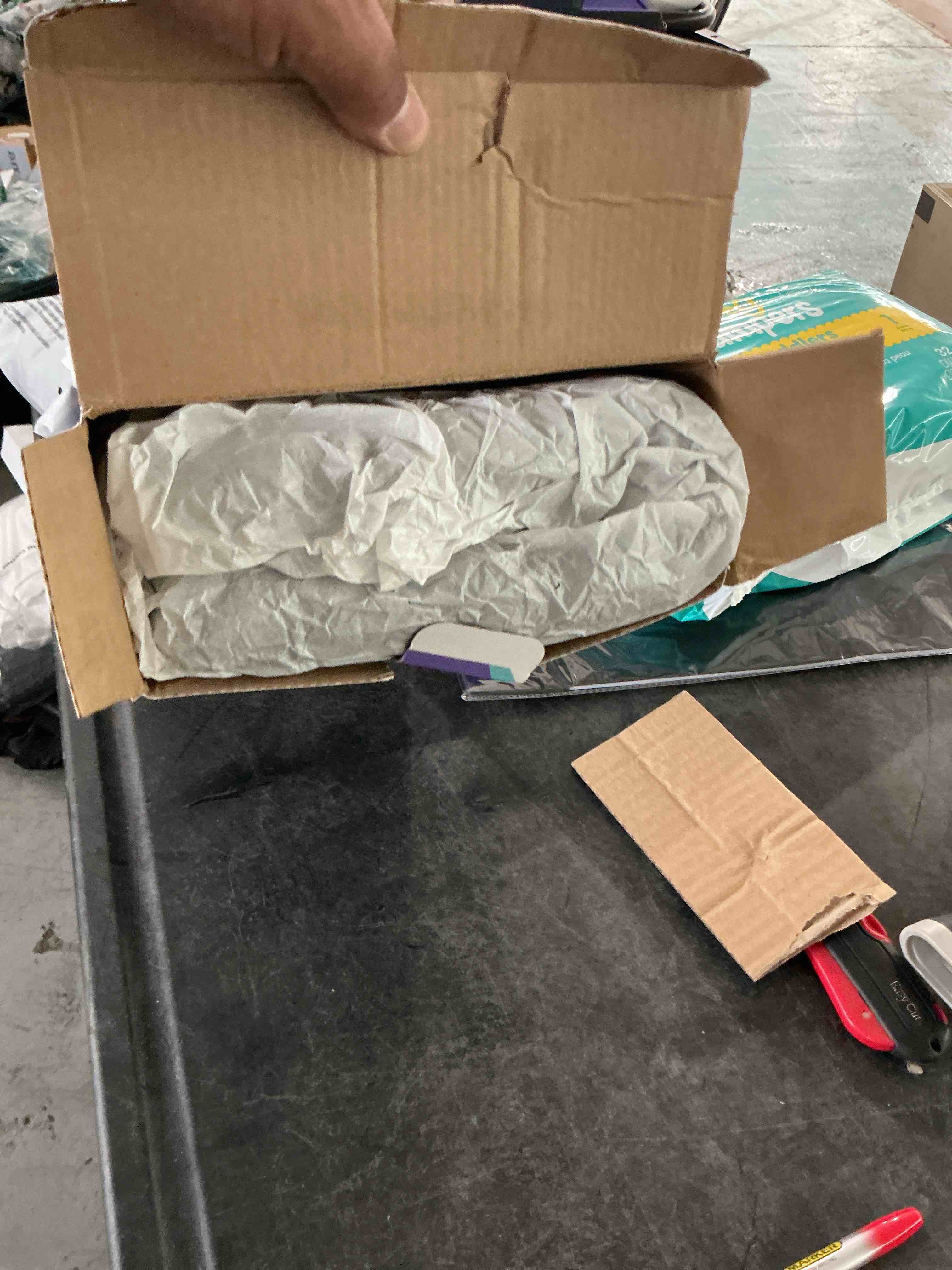 https://s3.amazonaws.com/lotting-images-prod/NonstopDeals/PNK3238291_1758211910792.jpeg