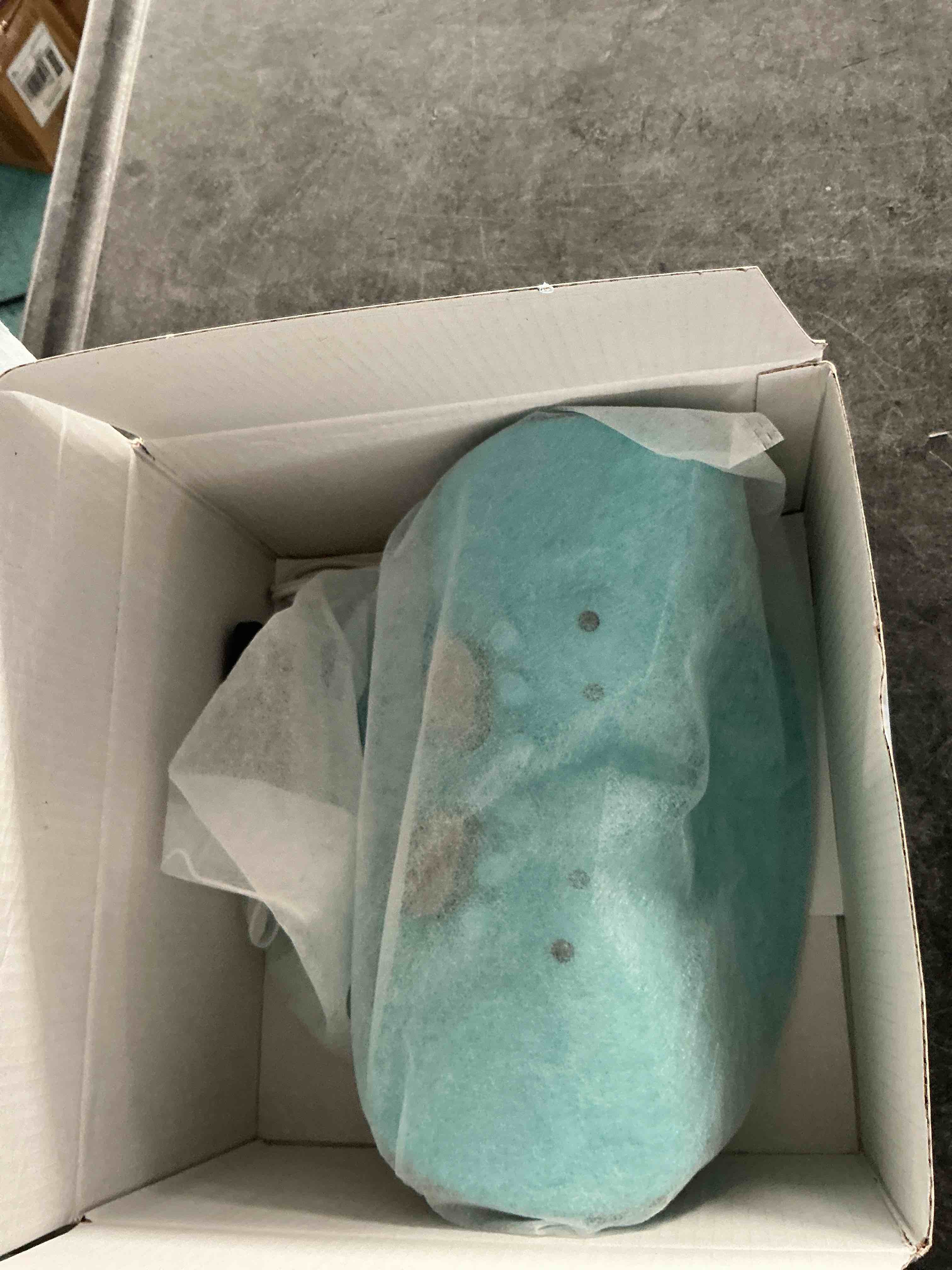 https://s3.amazonaws.com/lotting-images-prod/NonstopDeals/PNK3238345_1758223704113.jpeg