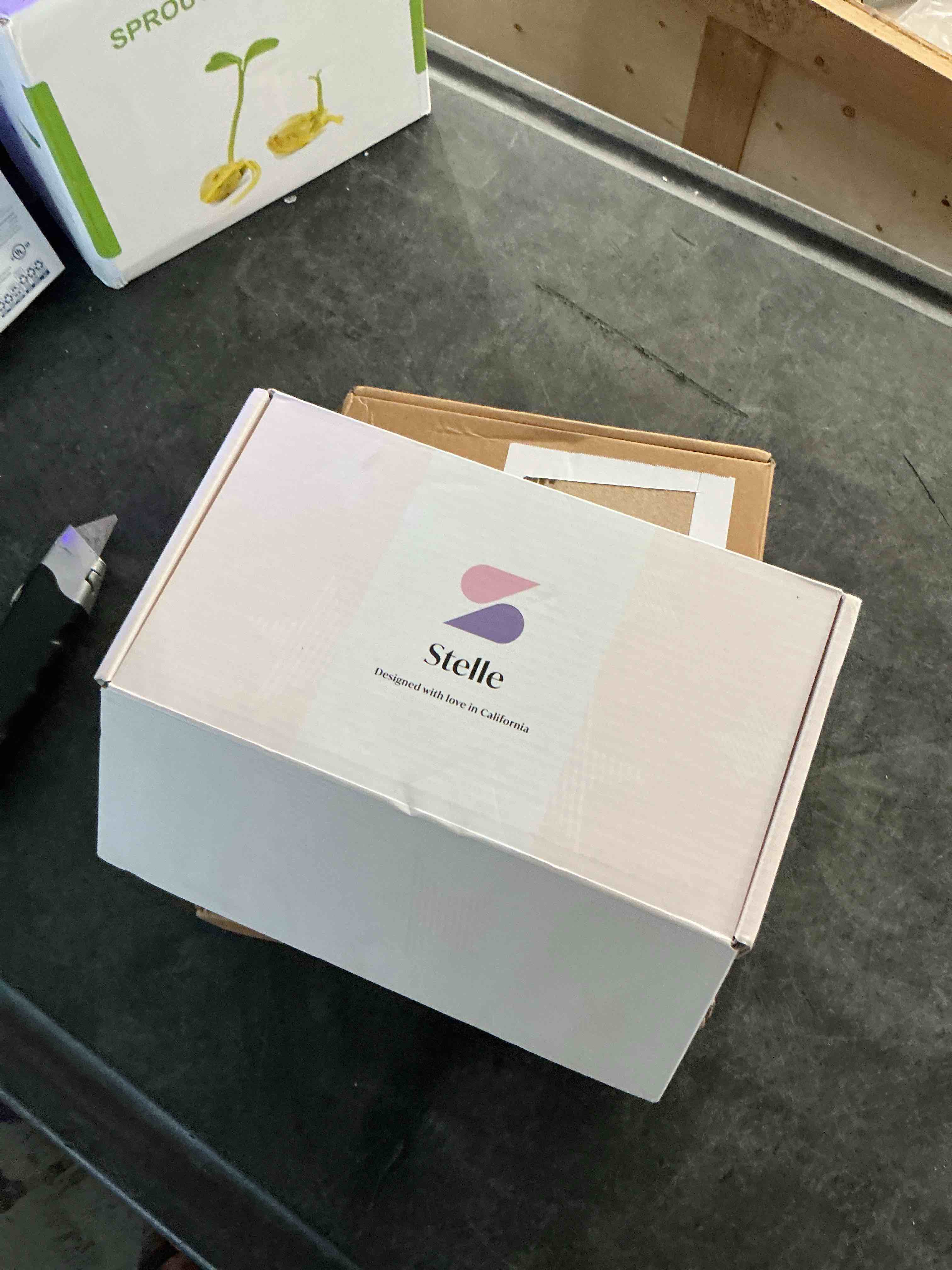 https://s3.amazonaws.com/lotting-images-prod/NonstopDeals/PNK3238409_1758235265808.jpeg