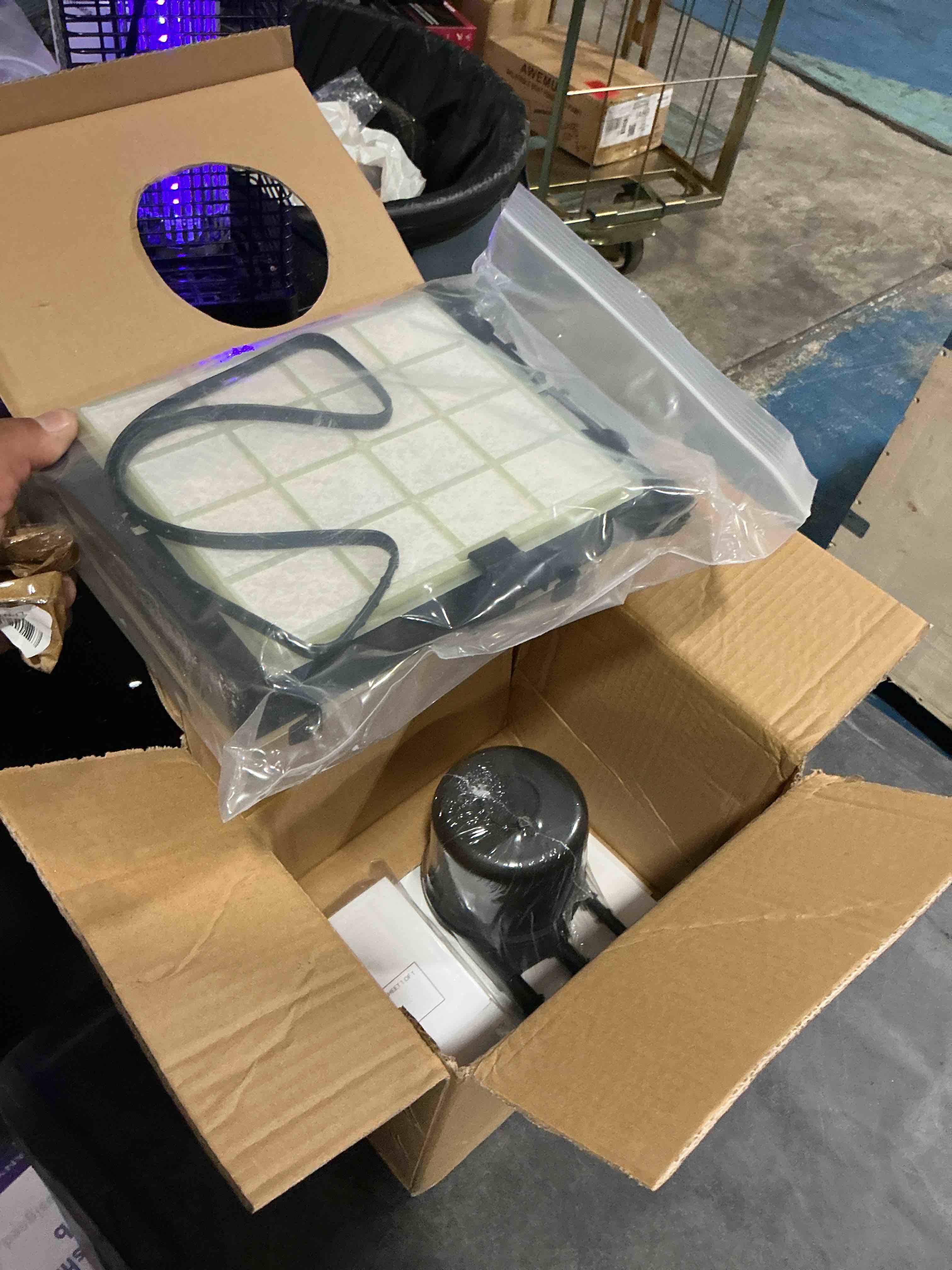 https://s3.amazonaws.com/lotting-images-prod/NonstopDeals/PNK3238429_1758243419202.jpeg