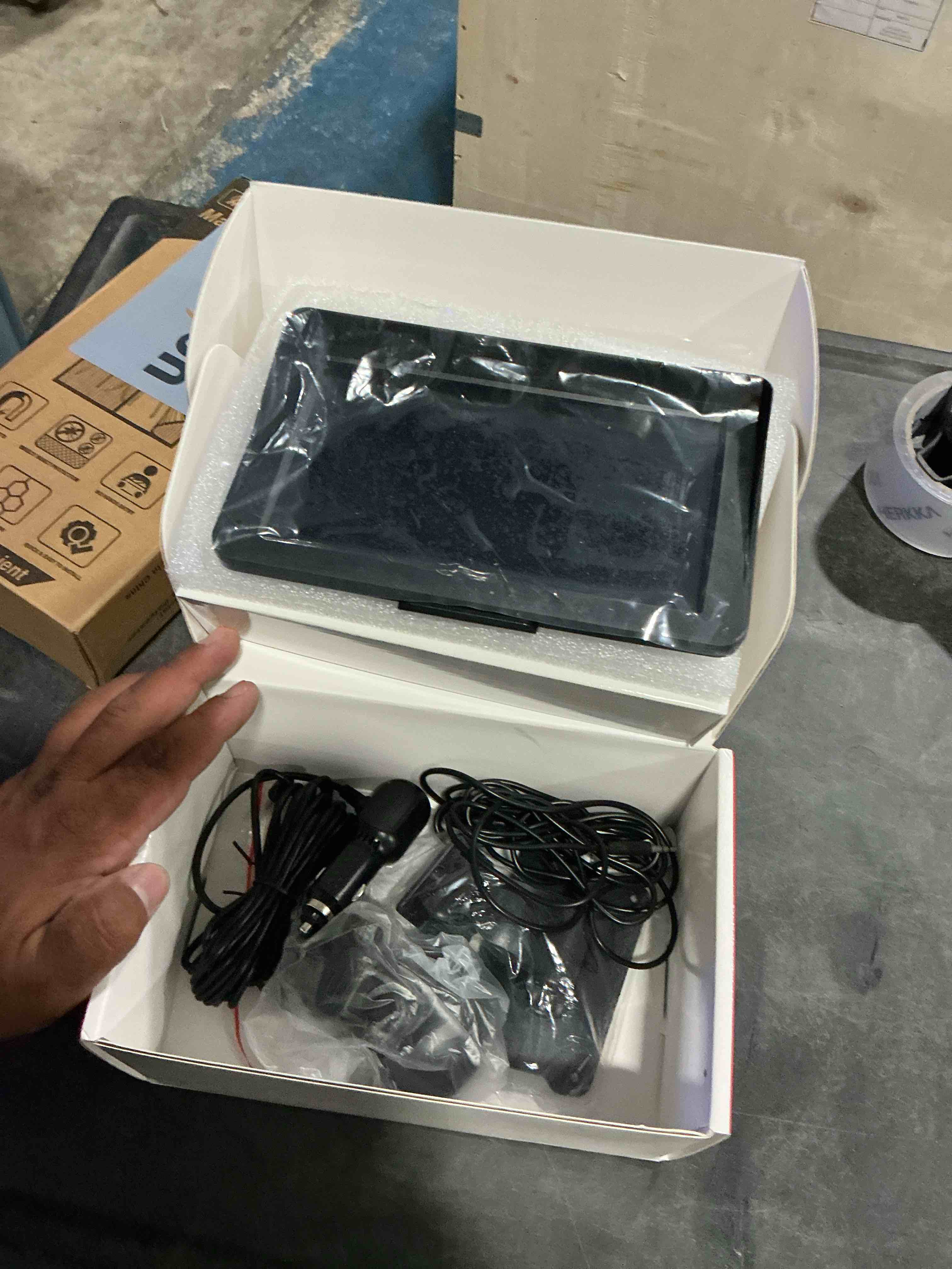 https://s3.amazonaws.com/lotting-images-prod/NonstopDeals/PNK3238447_1758245425823.jpeg