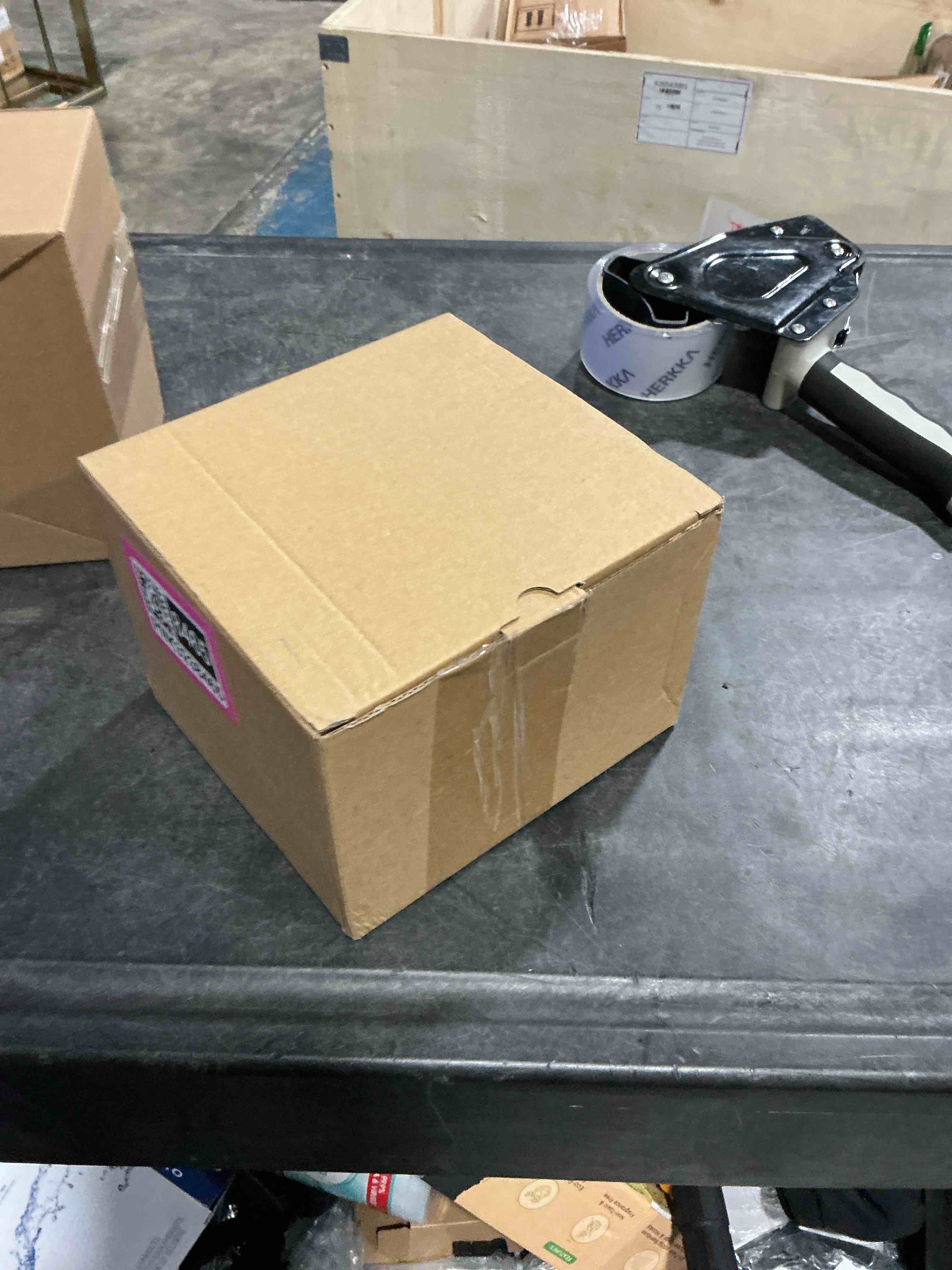 https://s3.amazonaws.com/lotting-images-prod/NonstopDeals/PNK3238465_1758247708861.jpeg