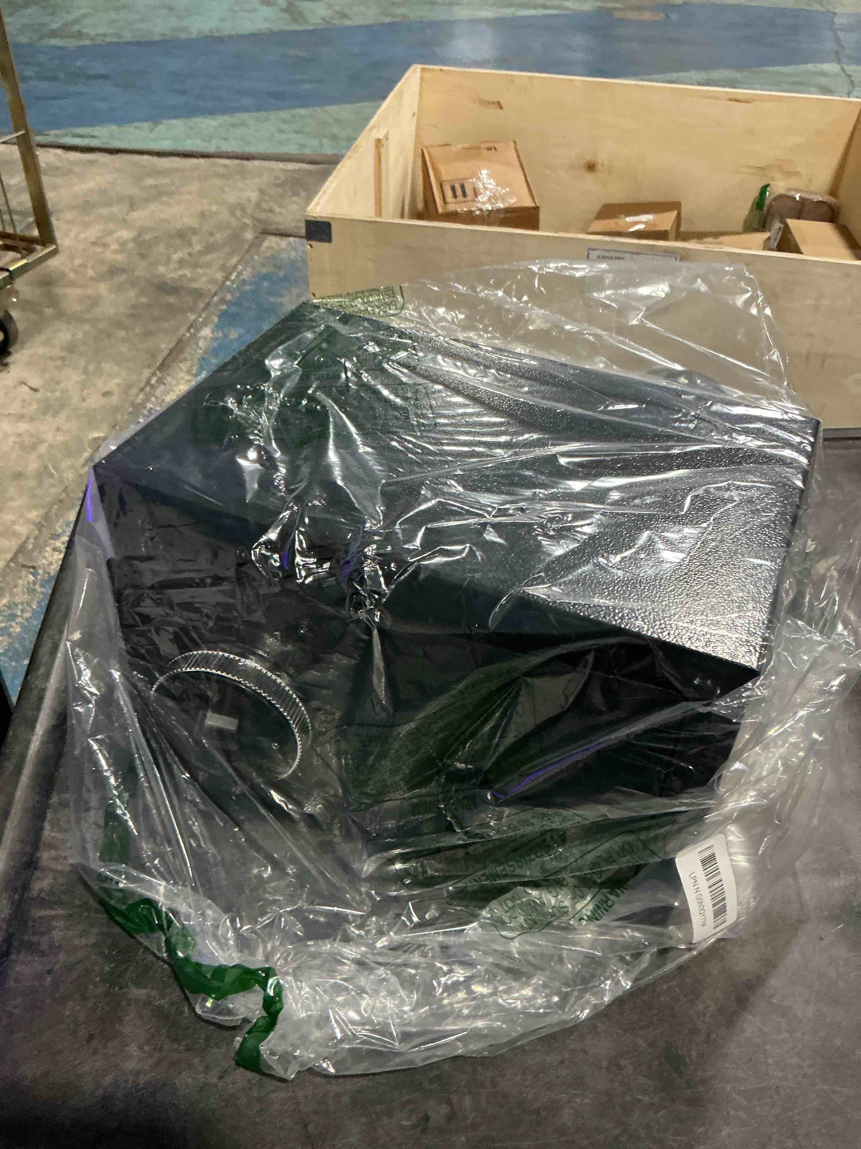 https://s3.amazonaws.com/lotting-images-prod/NonstopDeals/PNK3238531_1758249735340.jpeg
