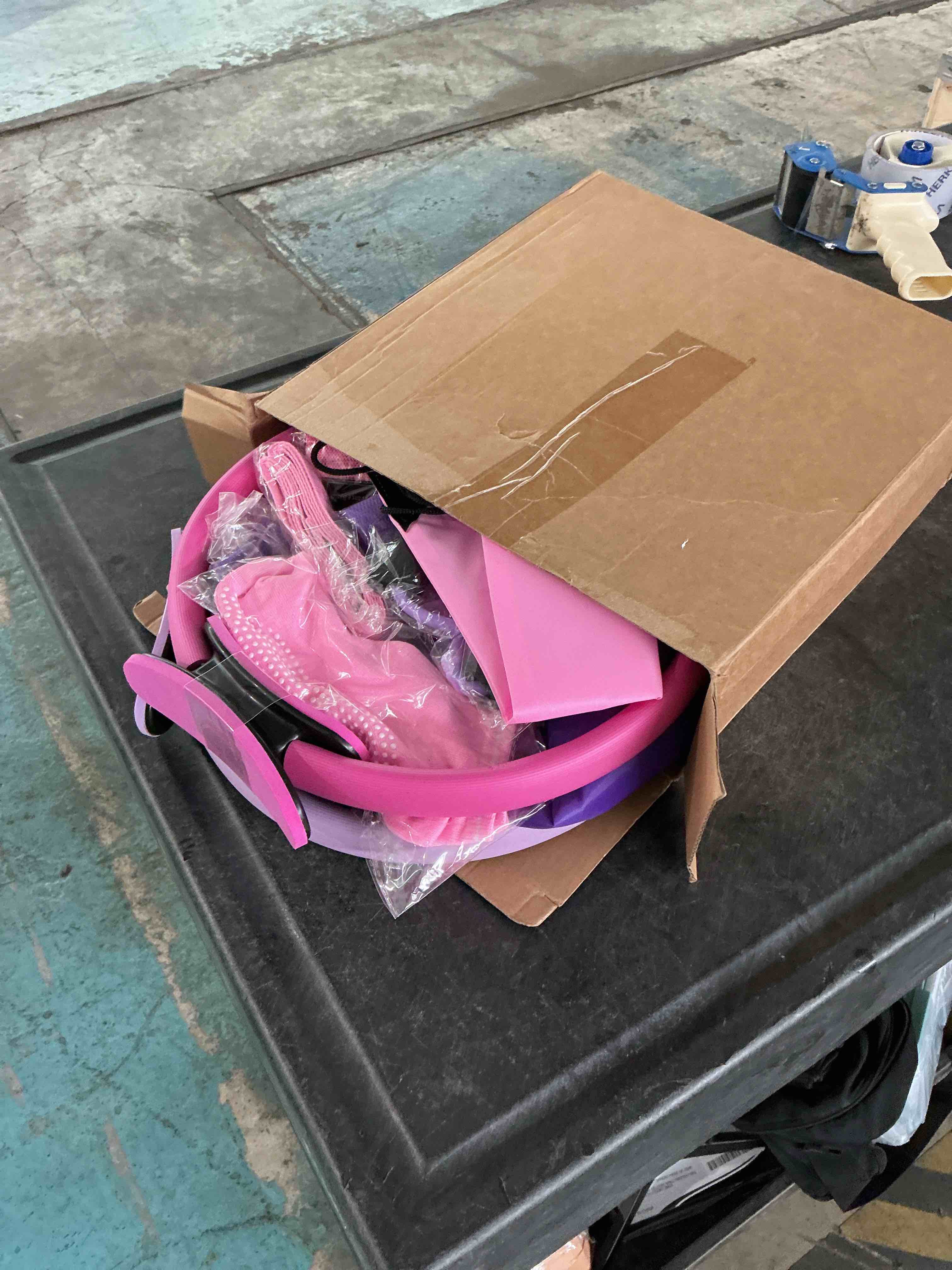 https://s3.amazonaws.com/lotting-images-prod/NonstopDeals/PNK3238577_1758383061674.jpeg