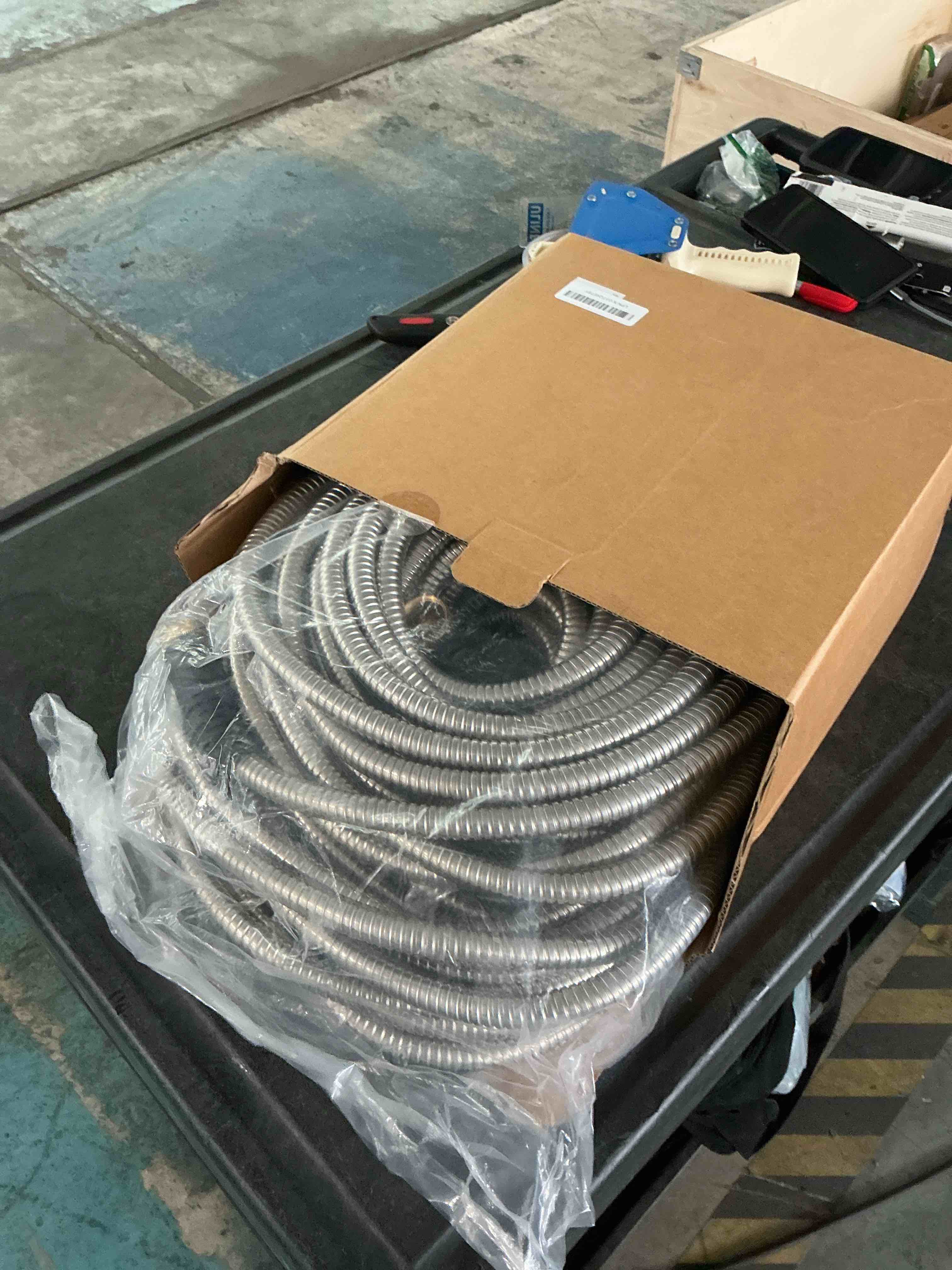 https://s3.amazonaws.com/lotting-images-prod/NonstopDeals/PNK3238579_1758383338887.jpeg