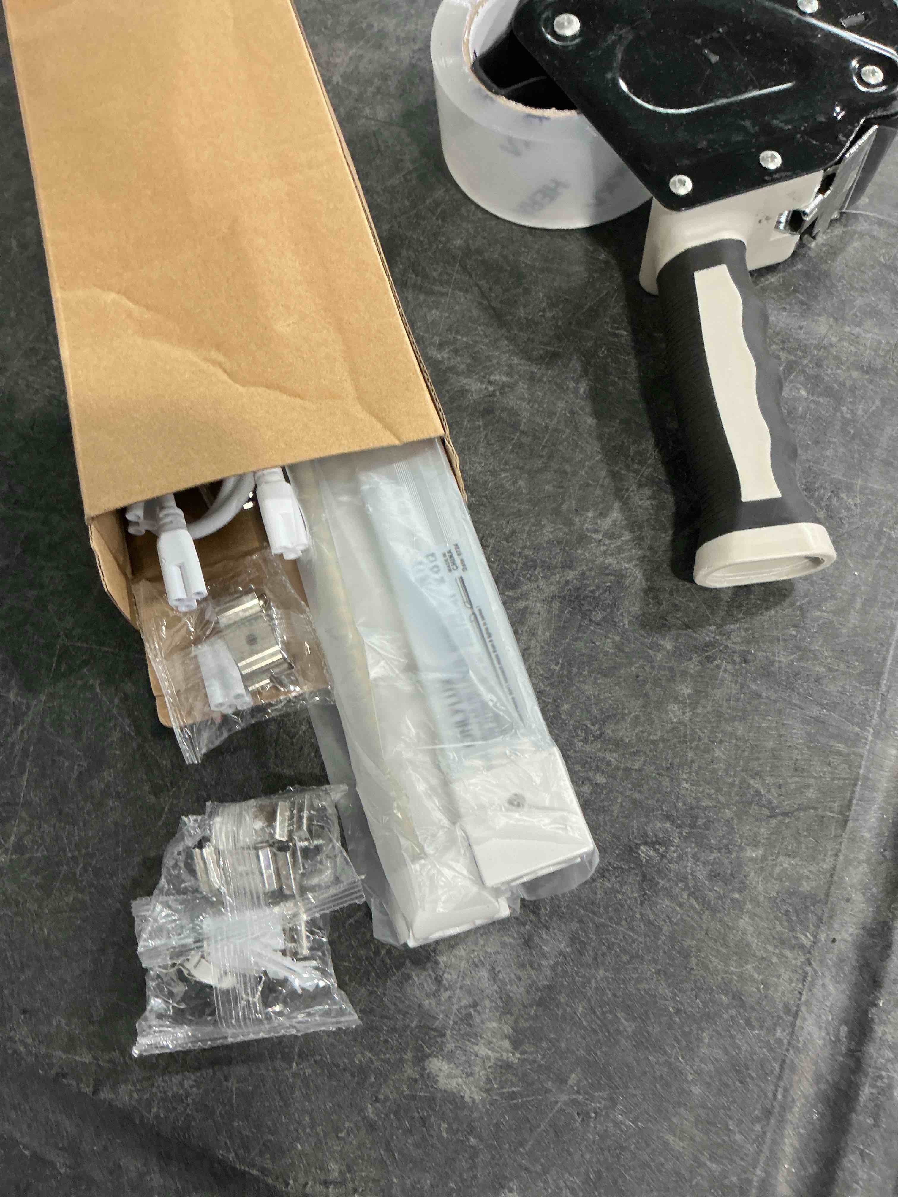 https://s3.amazonaws.com/lotting-images-prod/NonstopDeals/PNK3238692_1758577488049.jpeg