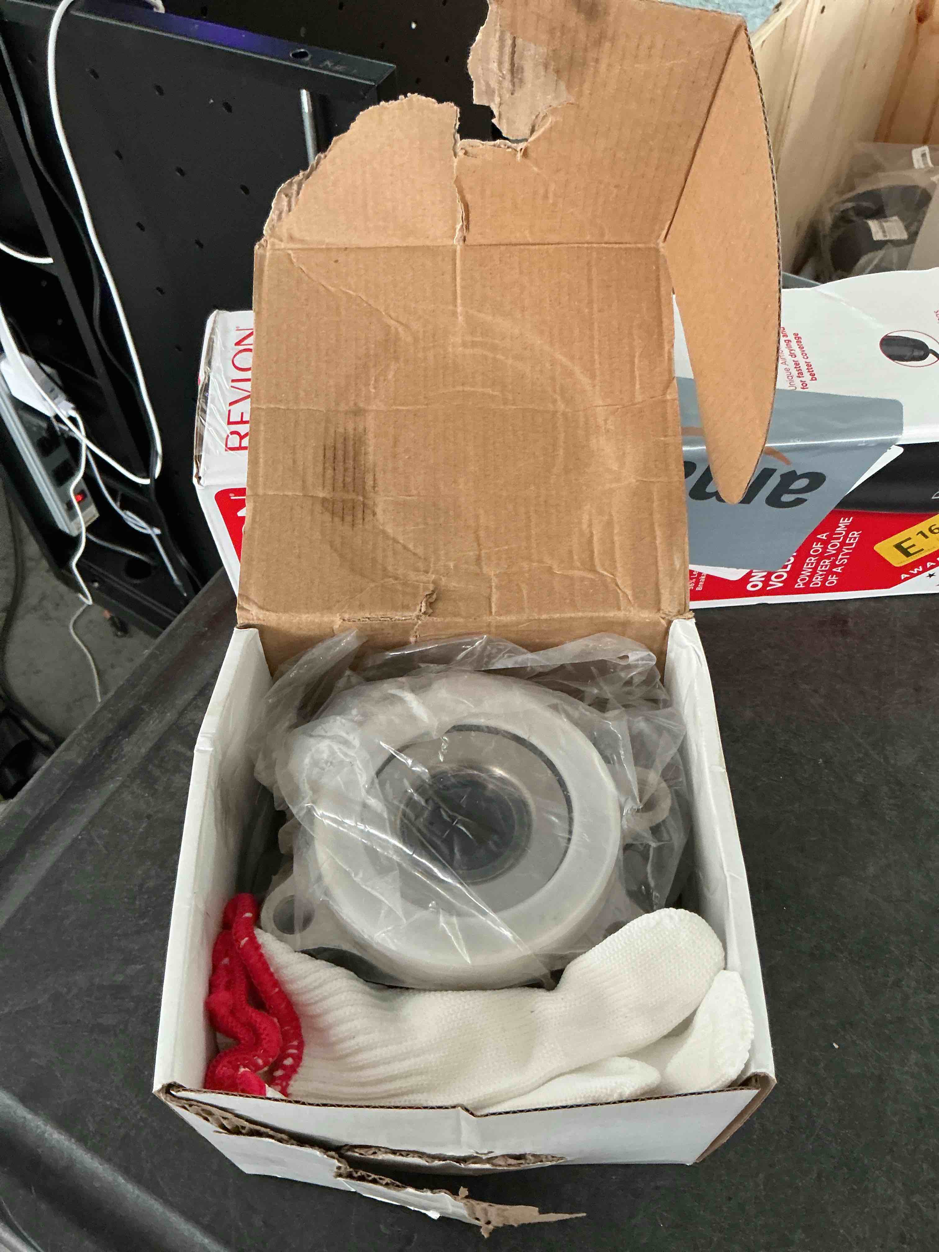 https://s3.amazonaws.com/lotting-images-prod/NonstopDeals/PNK3238774_1758638658746.jpeg