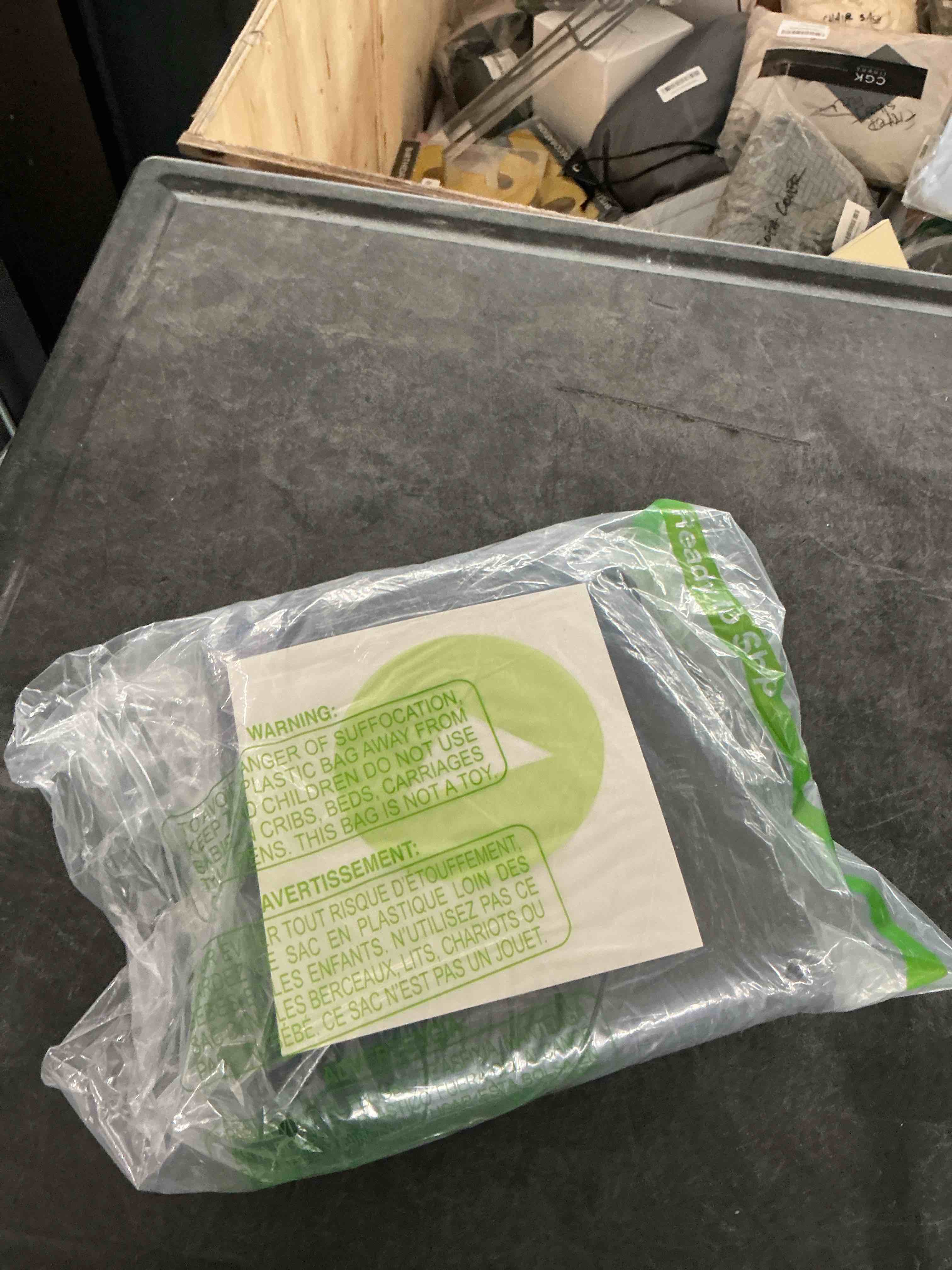 https://s3.amazonaws.com/lotting-images-prod/NonstopDeals/PNK3238810_1758642857197.jpeg
