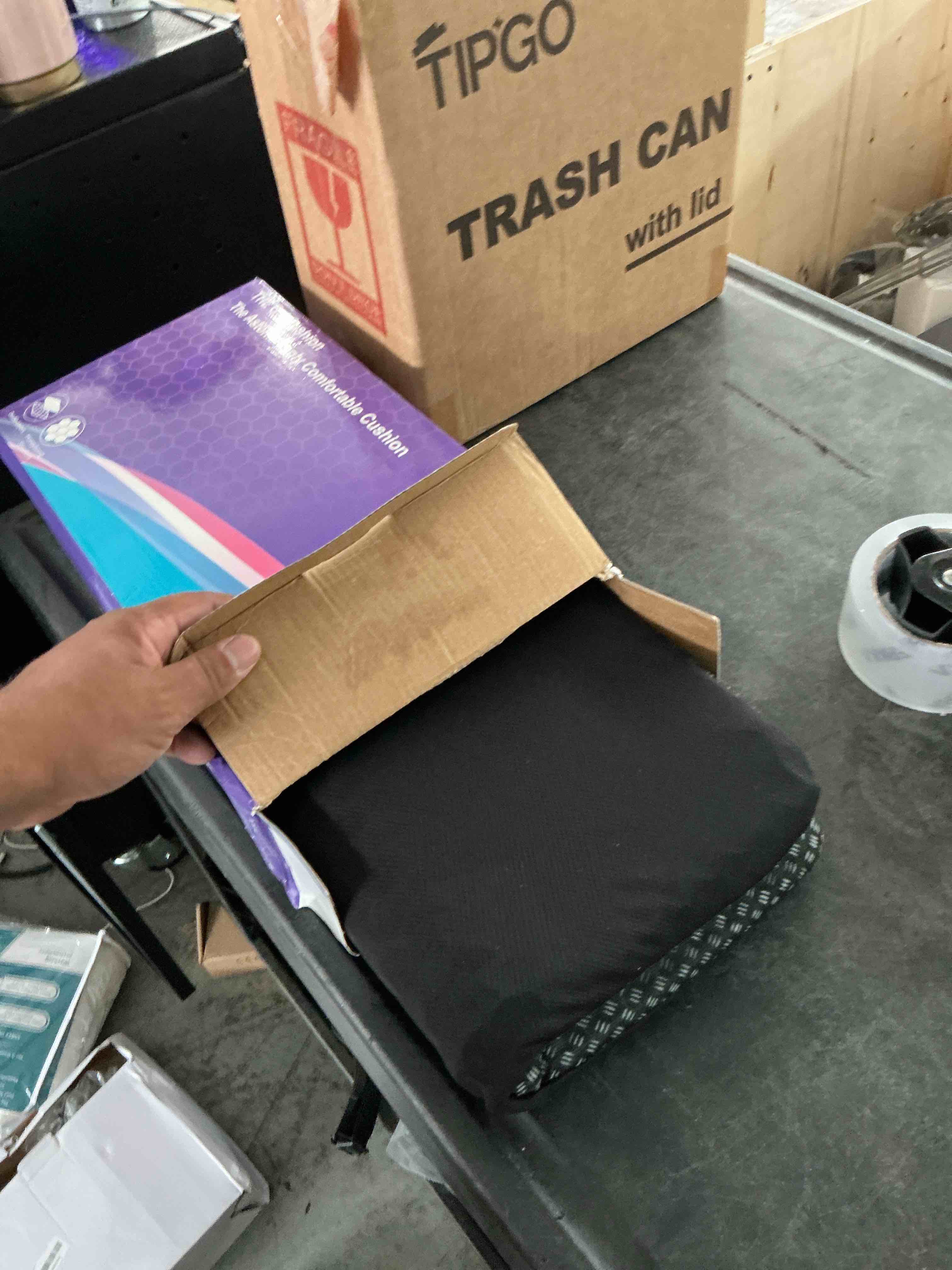 https://s3.amazonaws.com/lotting-images-prod/NonstopDeals/PNK3238833_1758644774682.jpeg