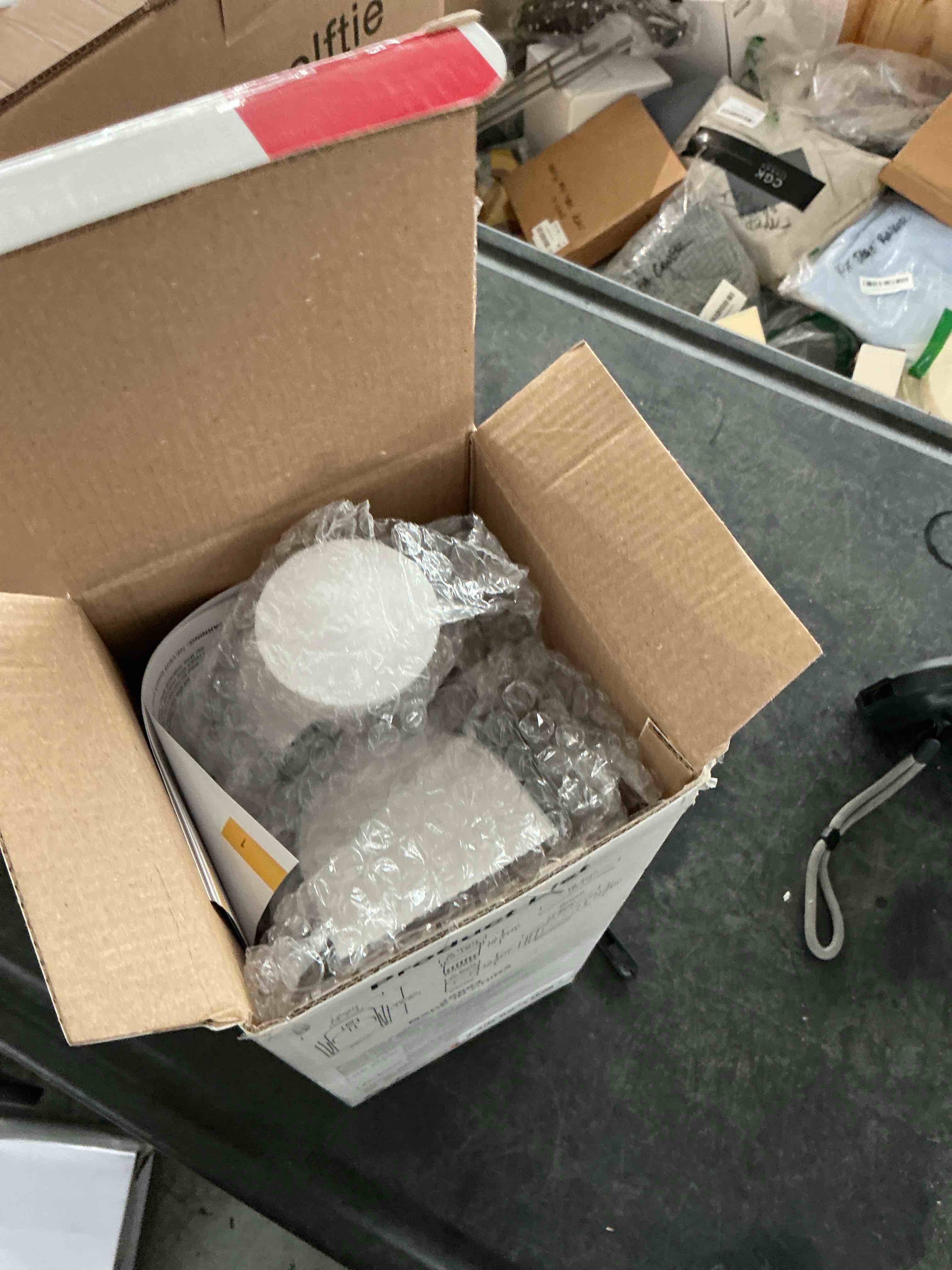https://s3.amazonaws.com/lotting-images-prod/NonstopDeals/PNK3238851_1758648176692.jpeg
