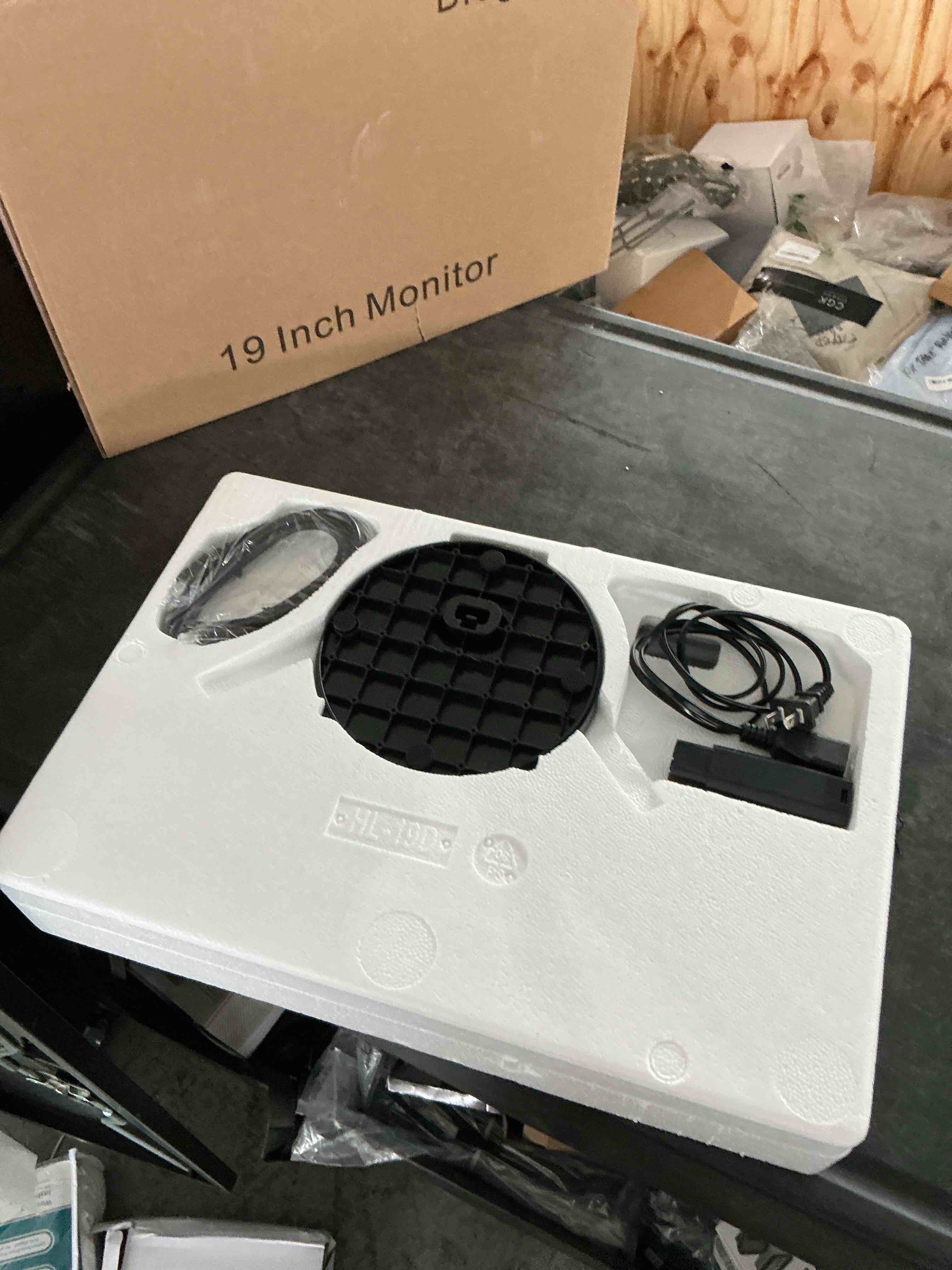 https://s3.amazonaws.com/lotting-images-prod/NonstopDeals/PNK3238855_1758648284139.jpeg