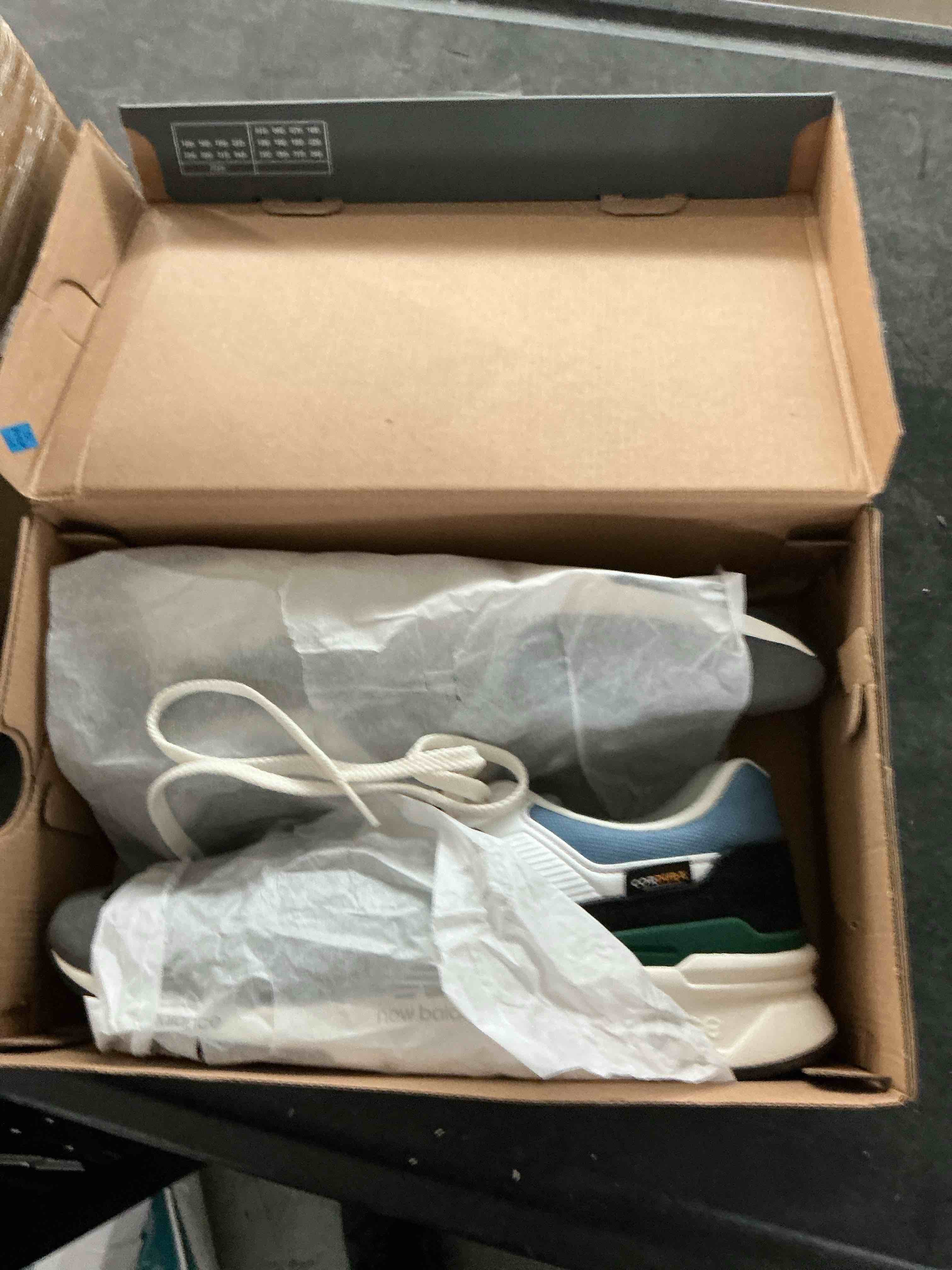 https://s3.amazonaws.com/lotting-images-prod/NonstopDeals/PNK3238894_1758658694529.jpeg