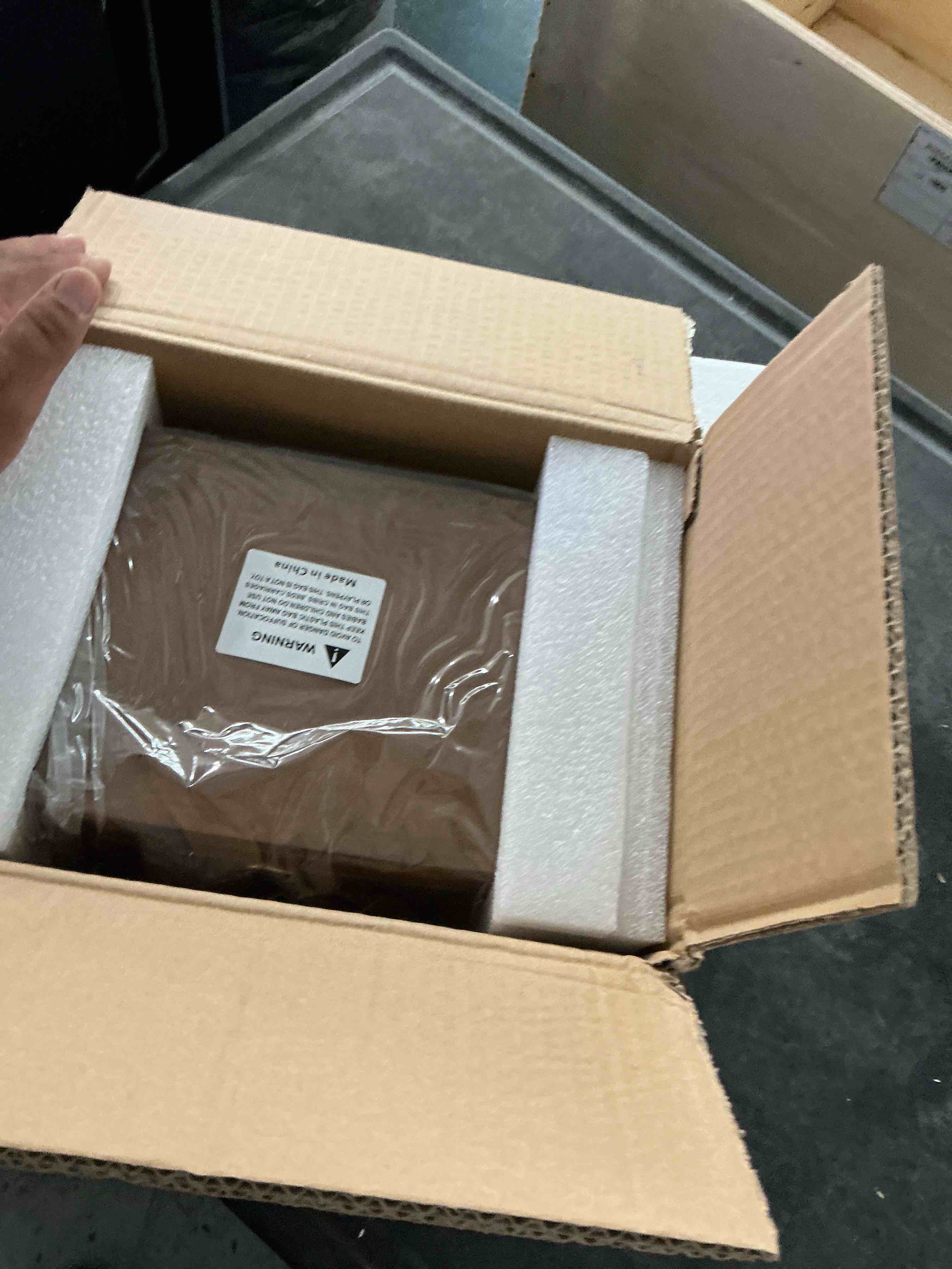 https://s3.amazonaws.com/lotting-images-prod/NonstopDeals/PNK3238898_1758659301369.jpeg