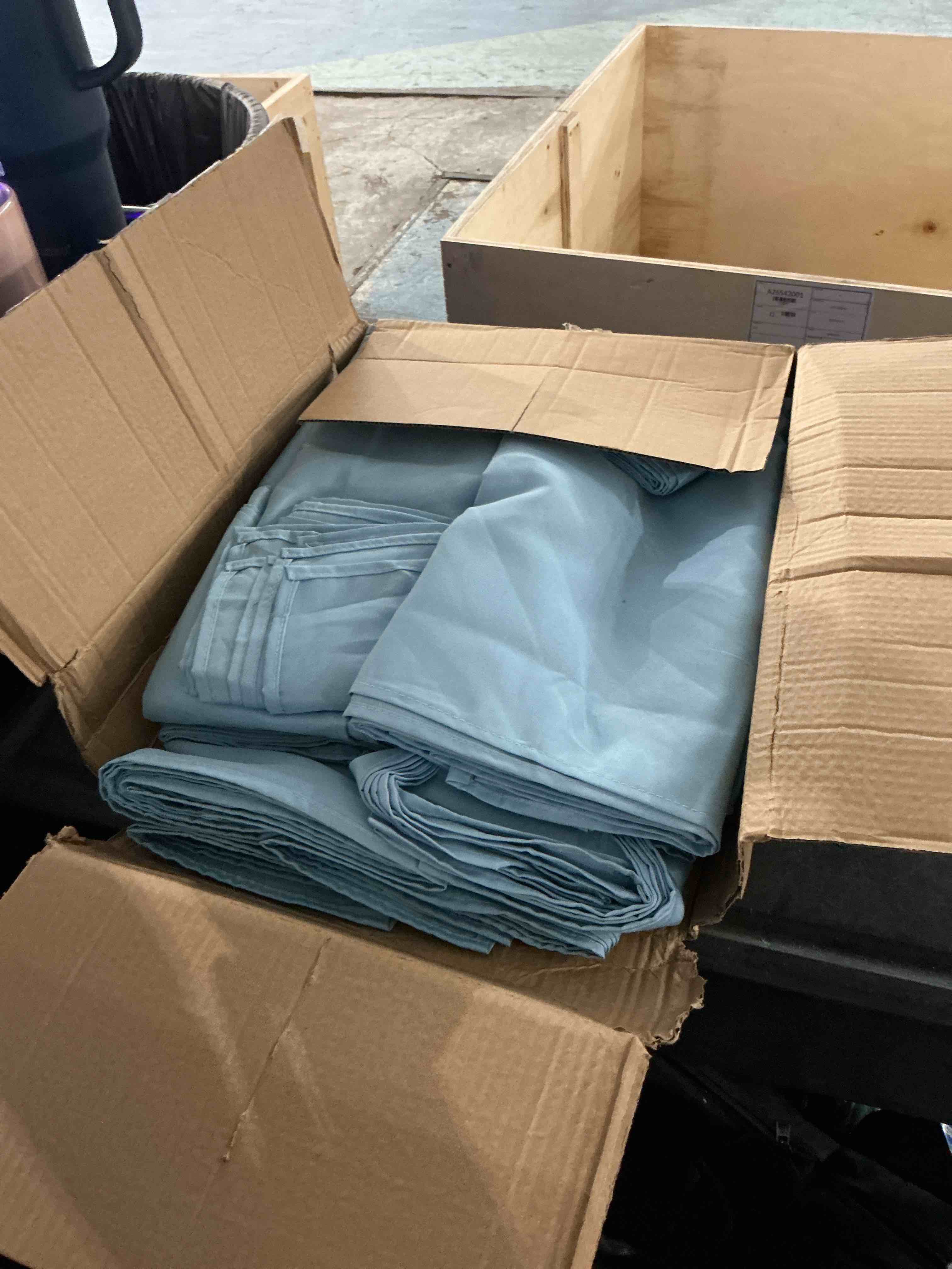 https://s3.amazonaws.com/lotting-images-prod/NonstopDeals/PNK3238933_1758666628958.jpeg