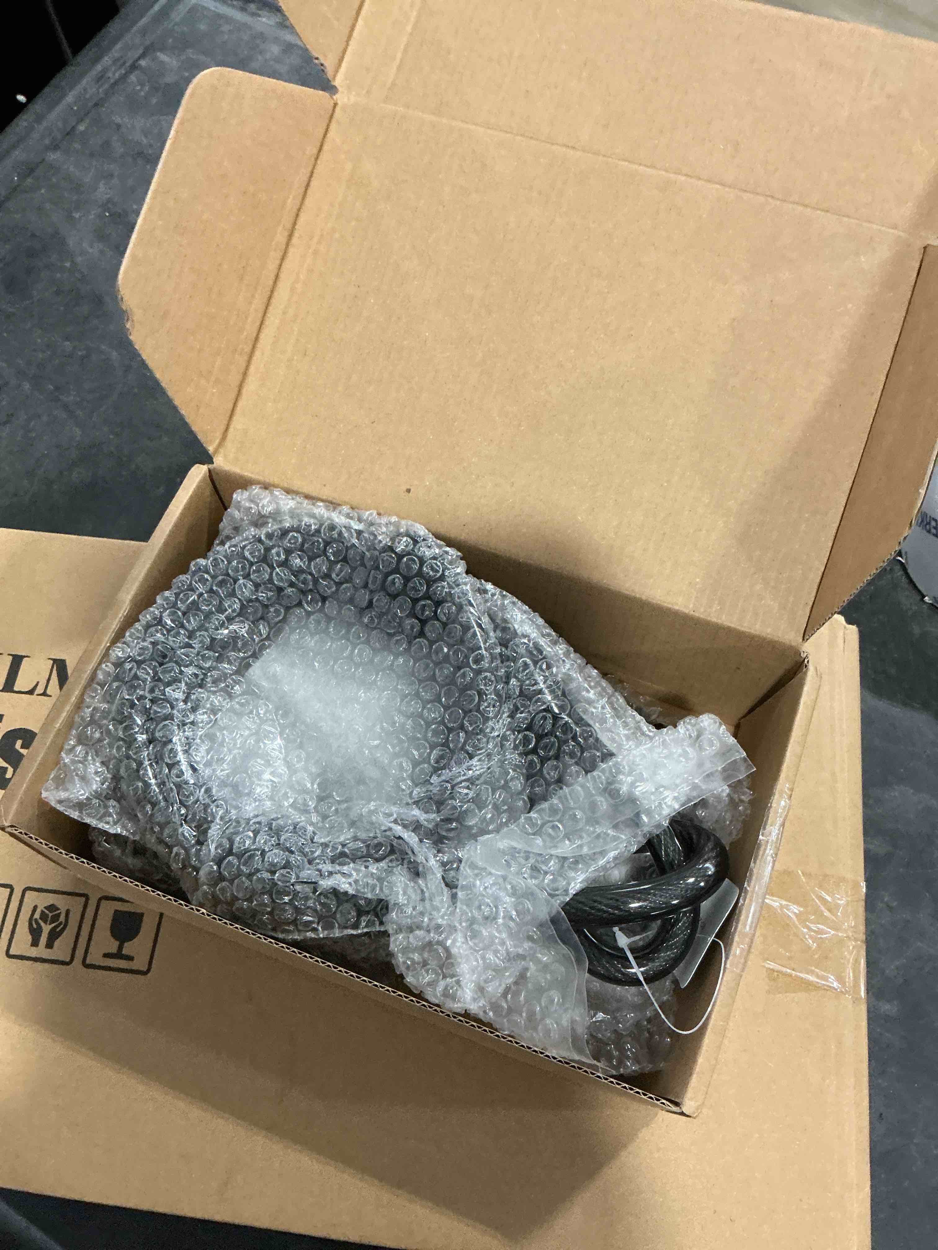 https://s3.amazonaws.com/lotting-images-prod/NonstopDeals/PNK3239096_1758813863035.jpeg