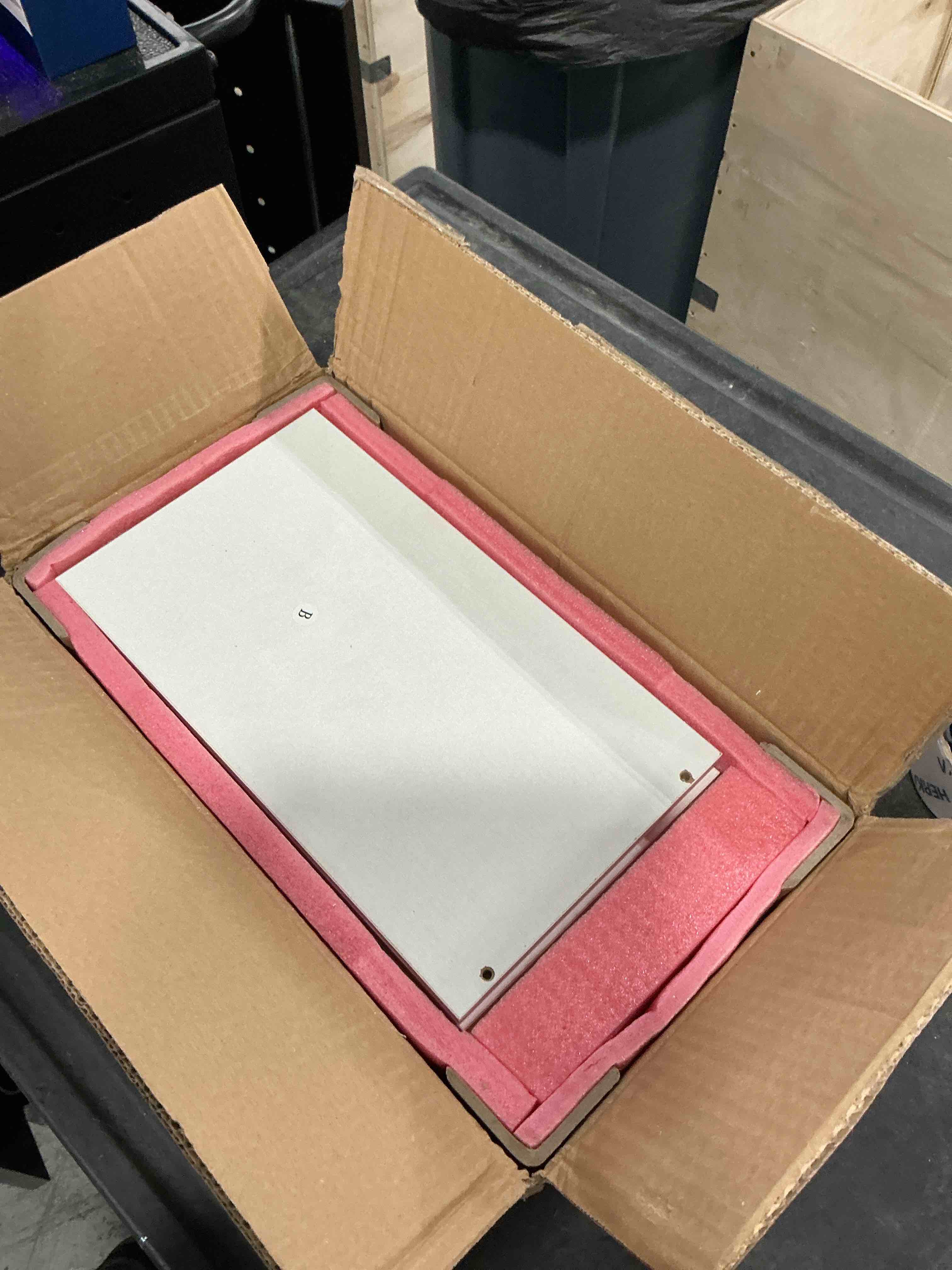 https://s3.amazonaws.com/lotting-images-prod/NonstopDeals/PNK3239098_1758814115950.jpeg