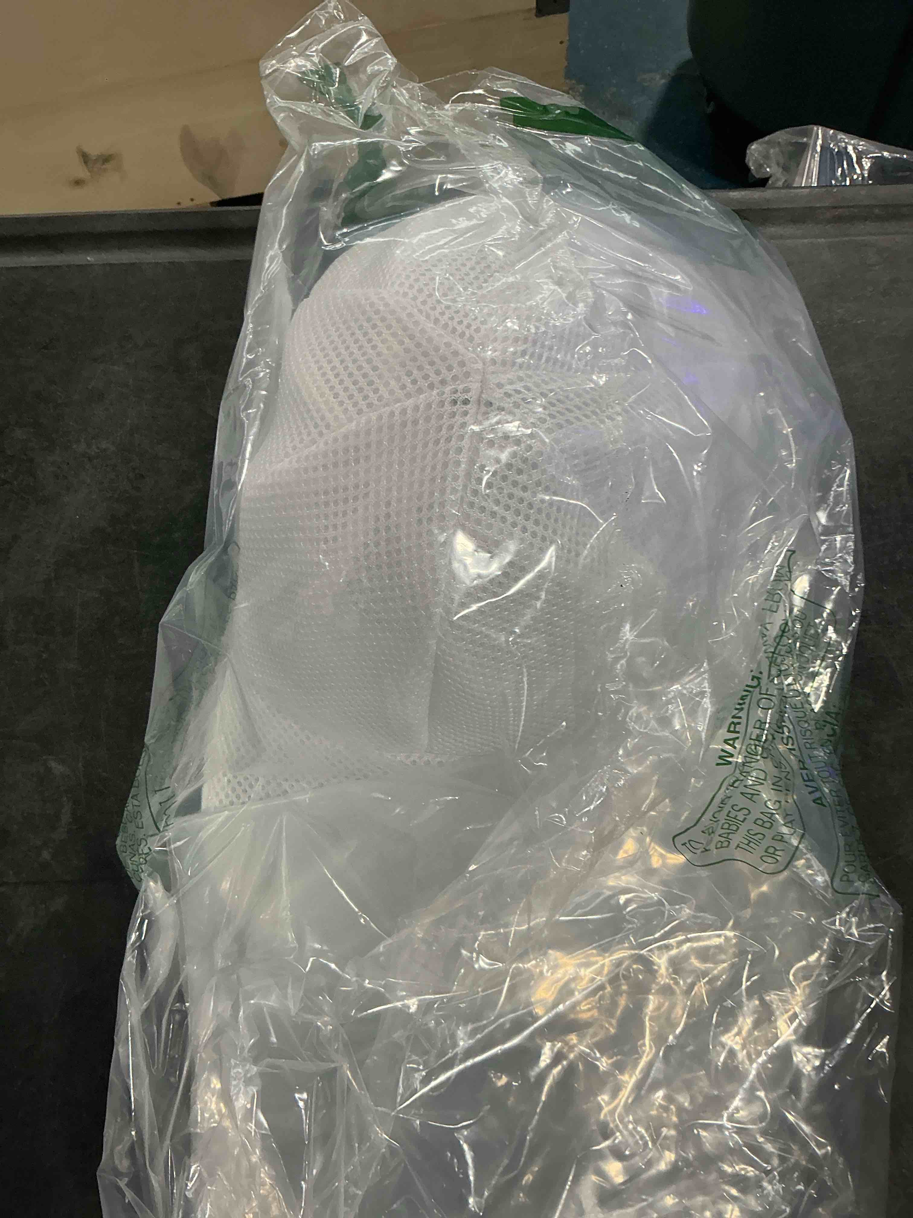 https://s3.amazonaws.com/lotting-images-prod/NonstopDeals/PNK3239115_1758815486618.jpeg