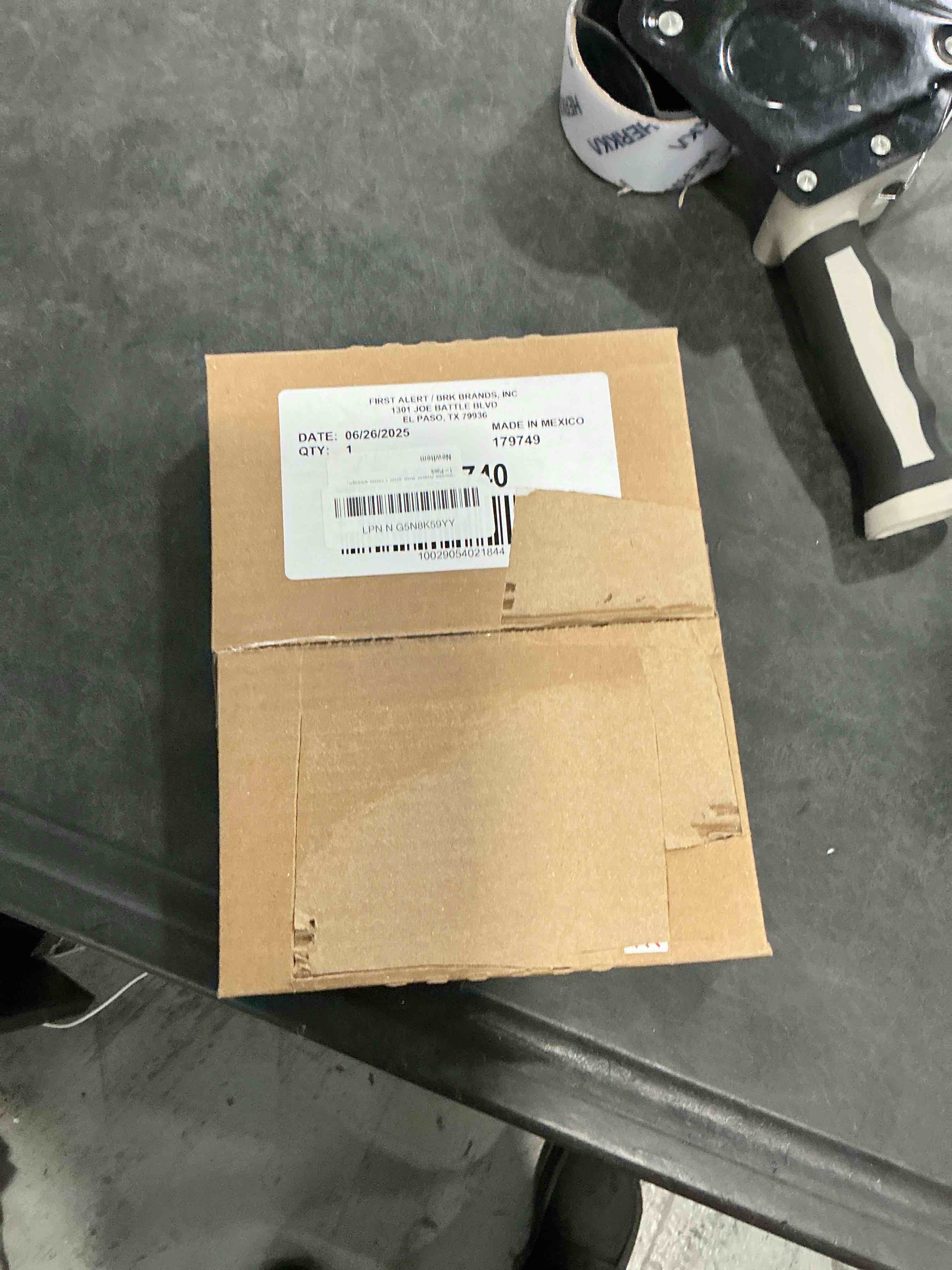 https://s3.amazonaws.com/lotting-images-prod/NonstopDeals/PNK3239117_1758816081644.jpeg