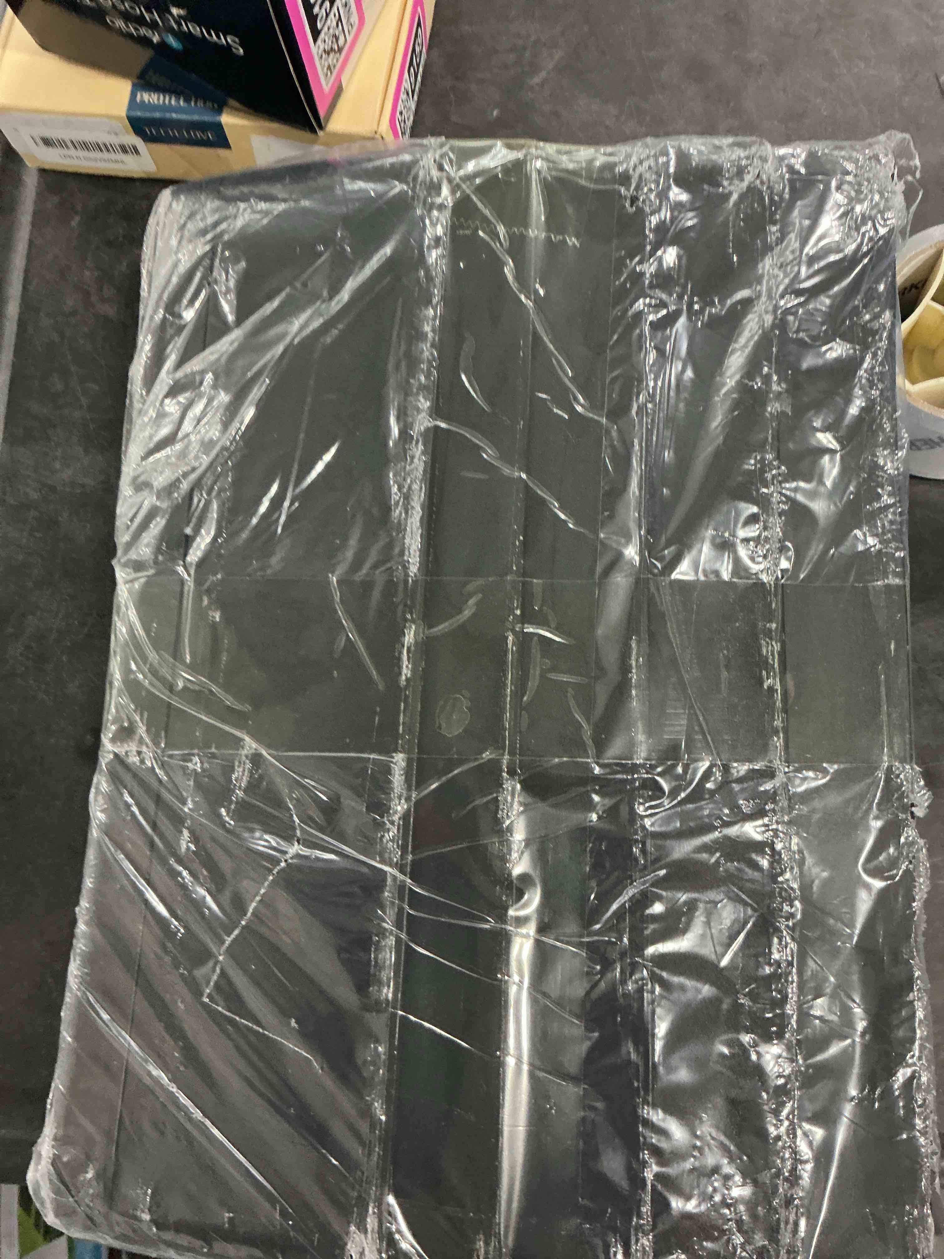 https://s3.amazonaws.com/lotting-images-prod/NonstopDeals/PNK3239170_1758837591371.jpeg
