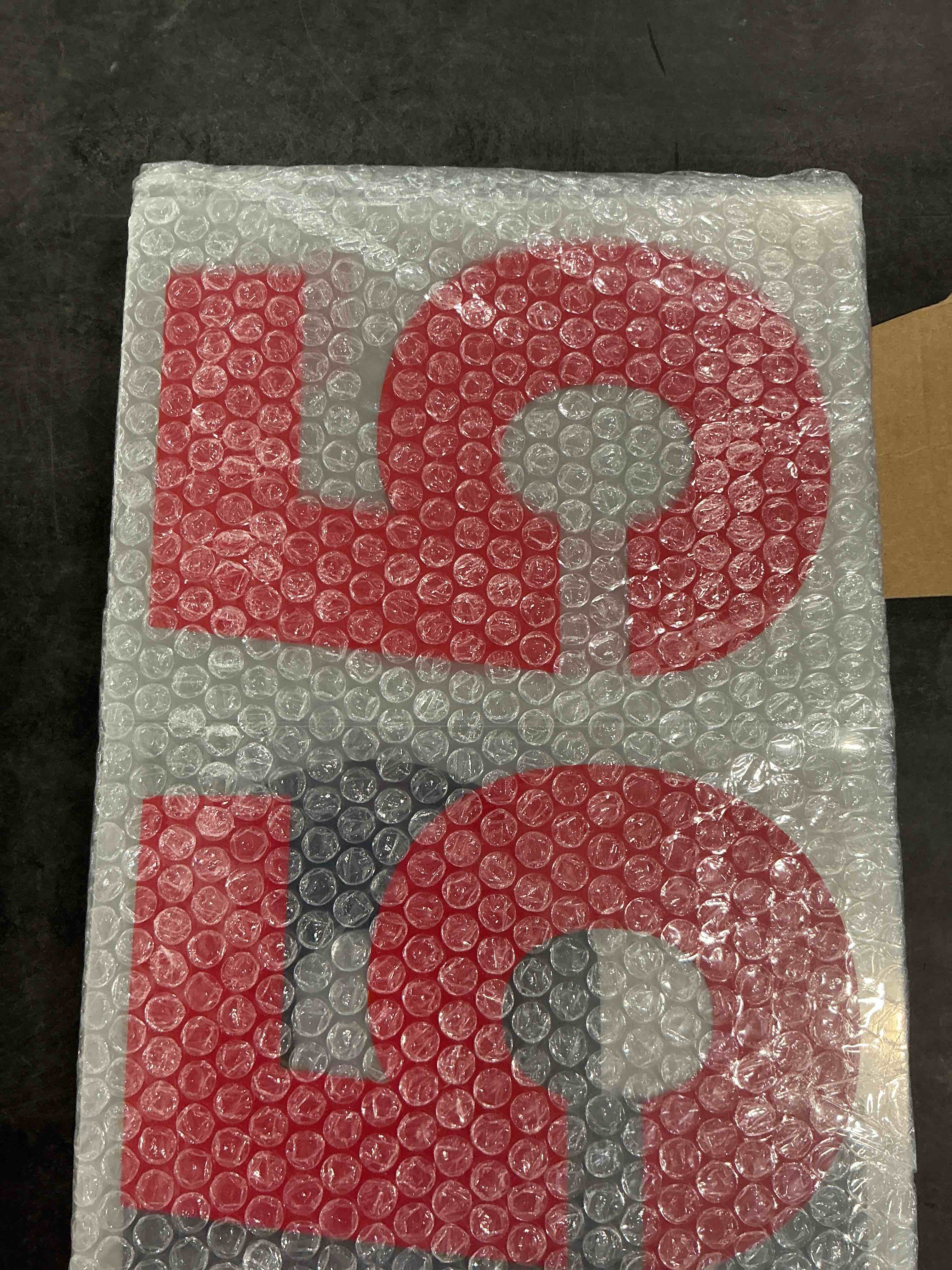 https://s3.amazonaws.com/lotting-images-prod/NonstopDeals/PNK3239246_1758902684757.jpeg