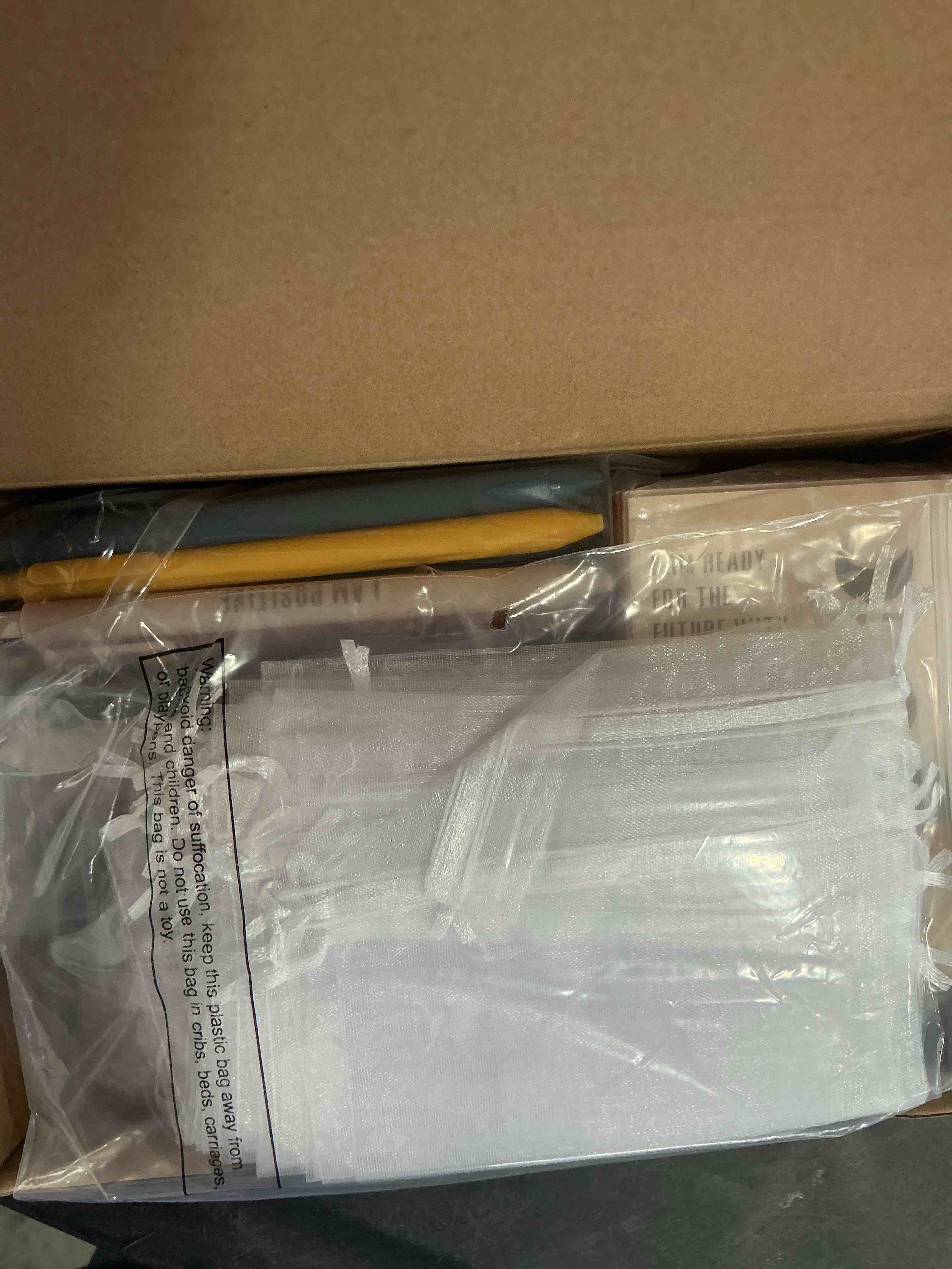 https://s3.amazonaws.com/lotting-images-prod/NonstopDeals/PNK3239309_1758910383970.jpeg