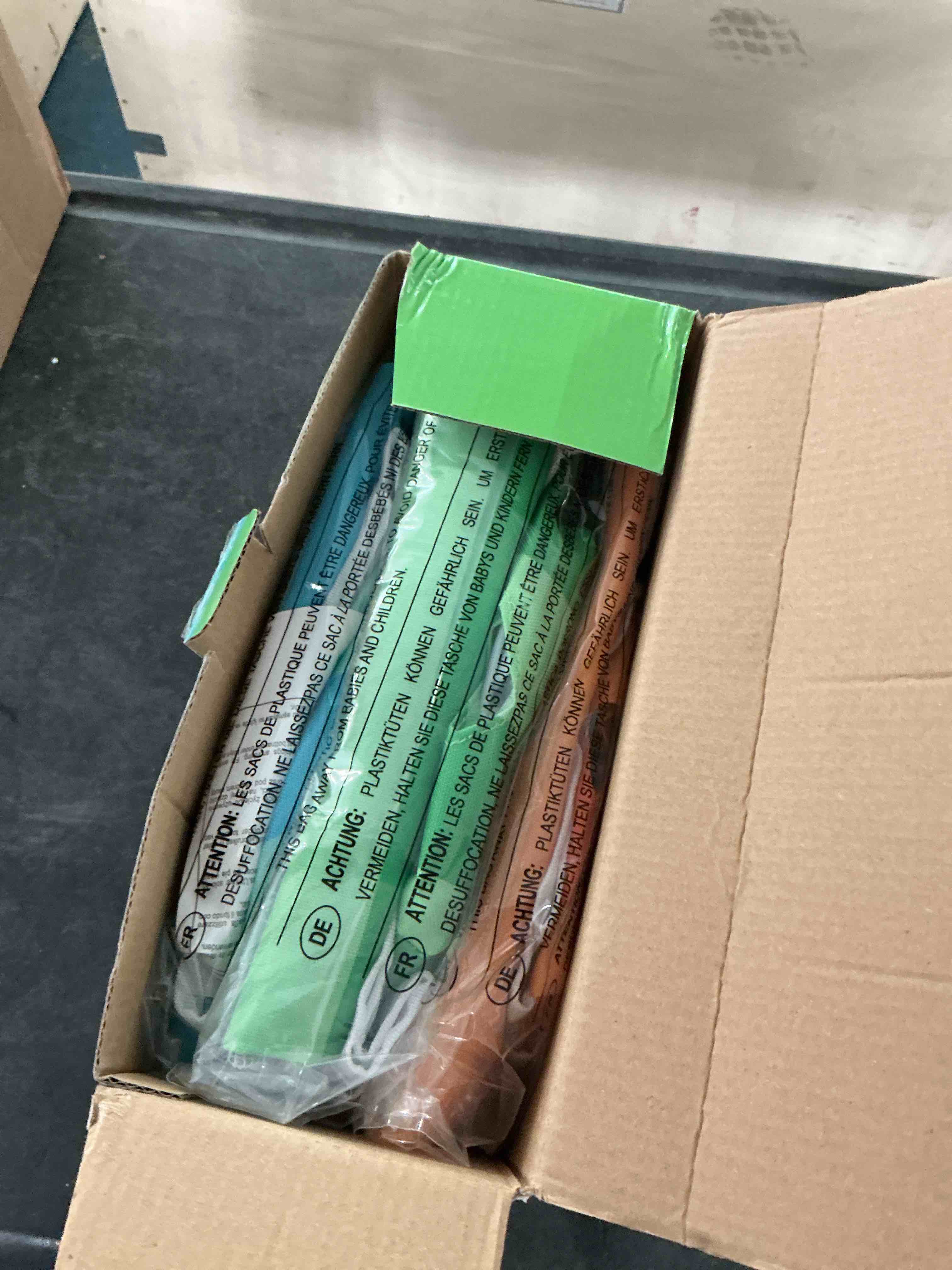 https://s3.amazonaws.com/lotting-images-prod/NonstopDeals/PNK3239377_1758985973628.jpeg