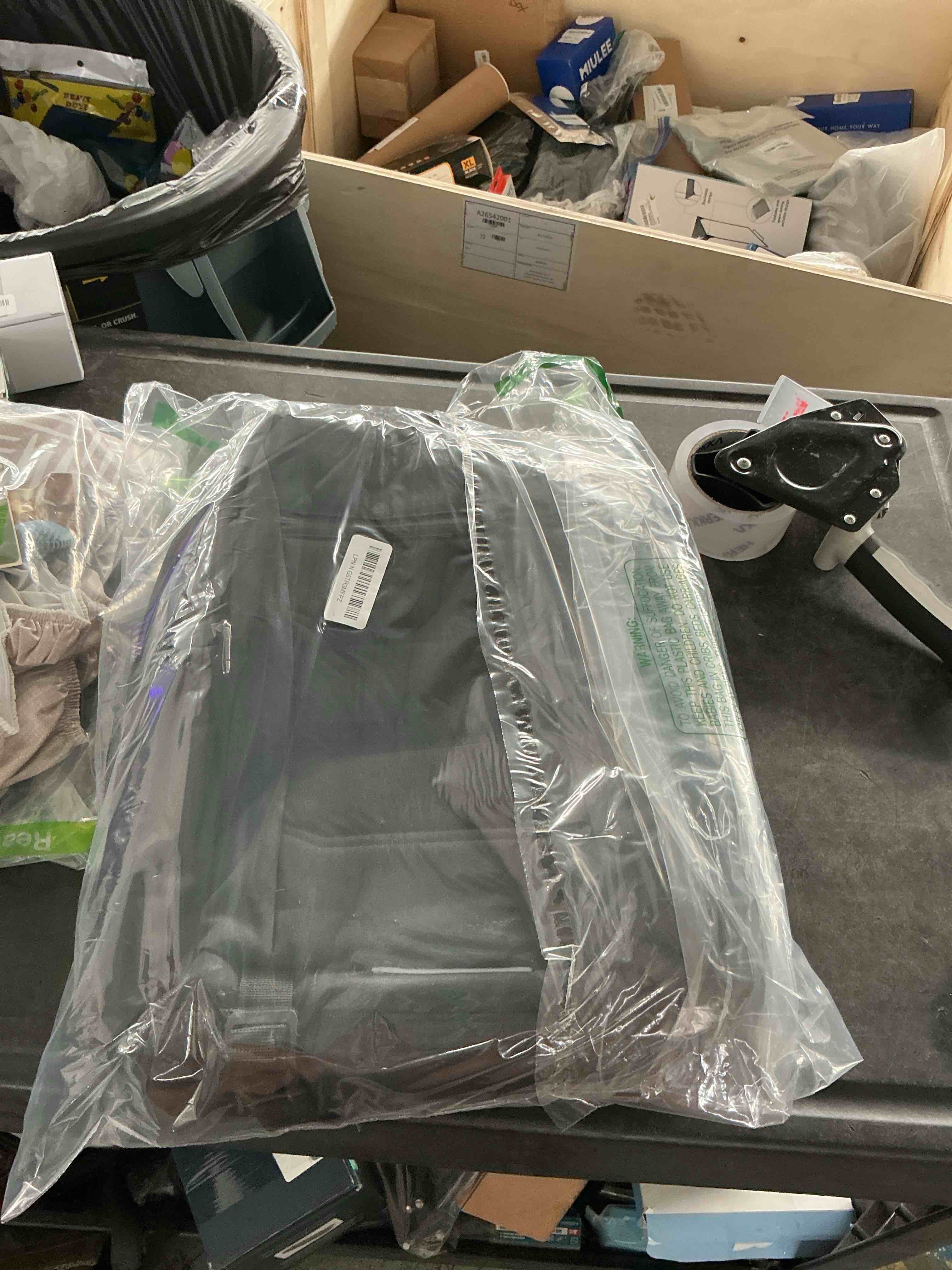 https://s3.amazonaws.com/lotting-images-prod/NonstopDeals/PNK3239463_1758997682194.jpeg