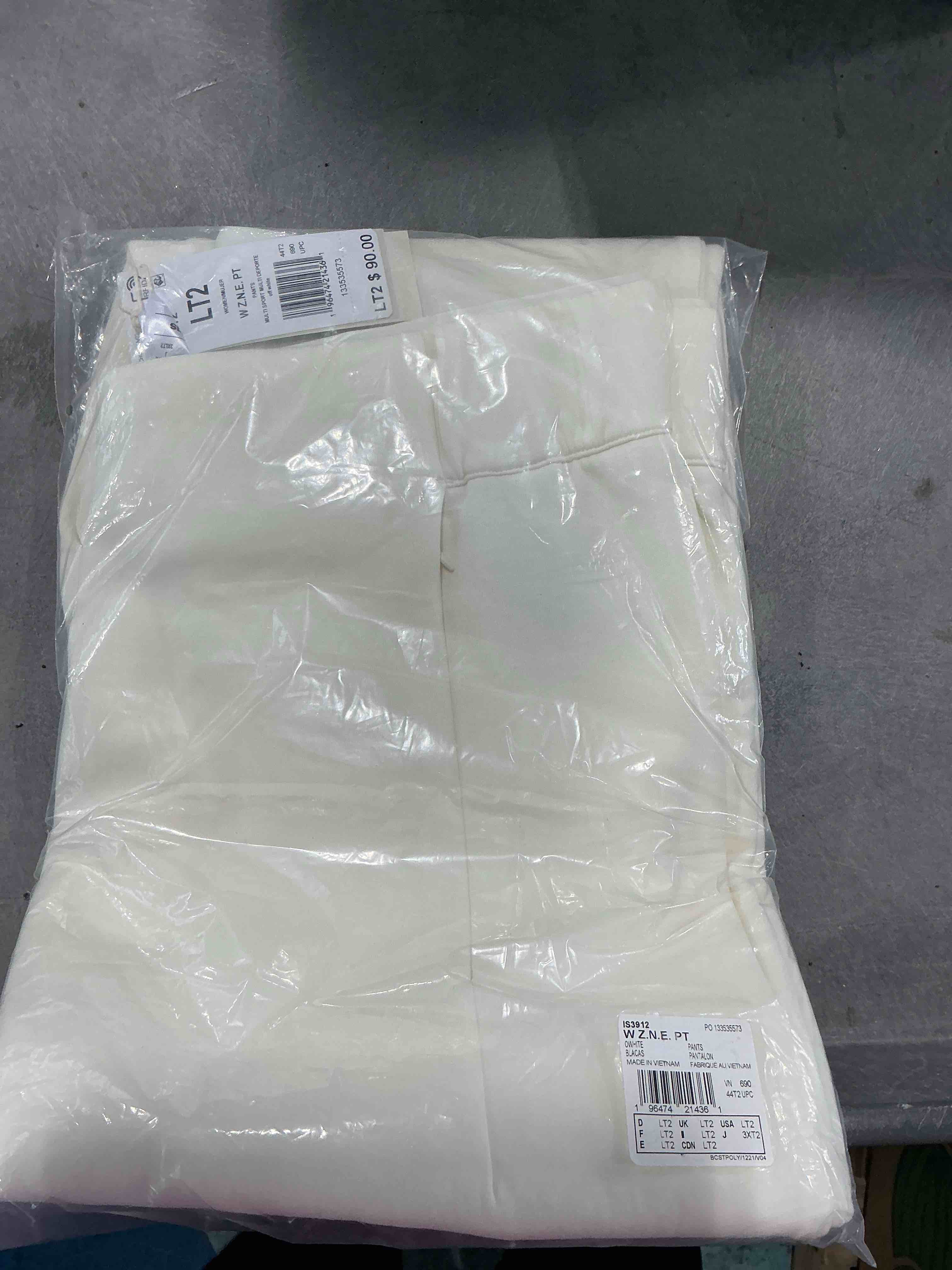 https://s3.amazonaws.com/lotting-images-prod/NonstopDeals/PNK3239620_1759075716665.jpeg