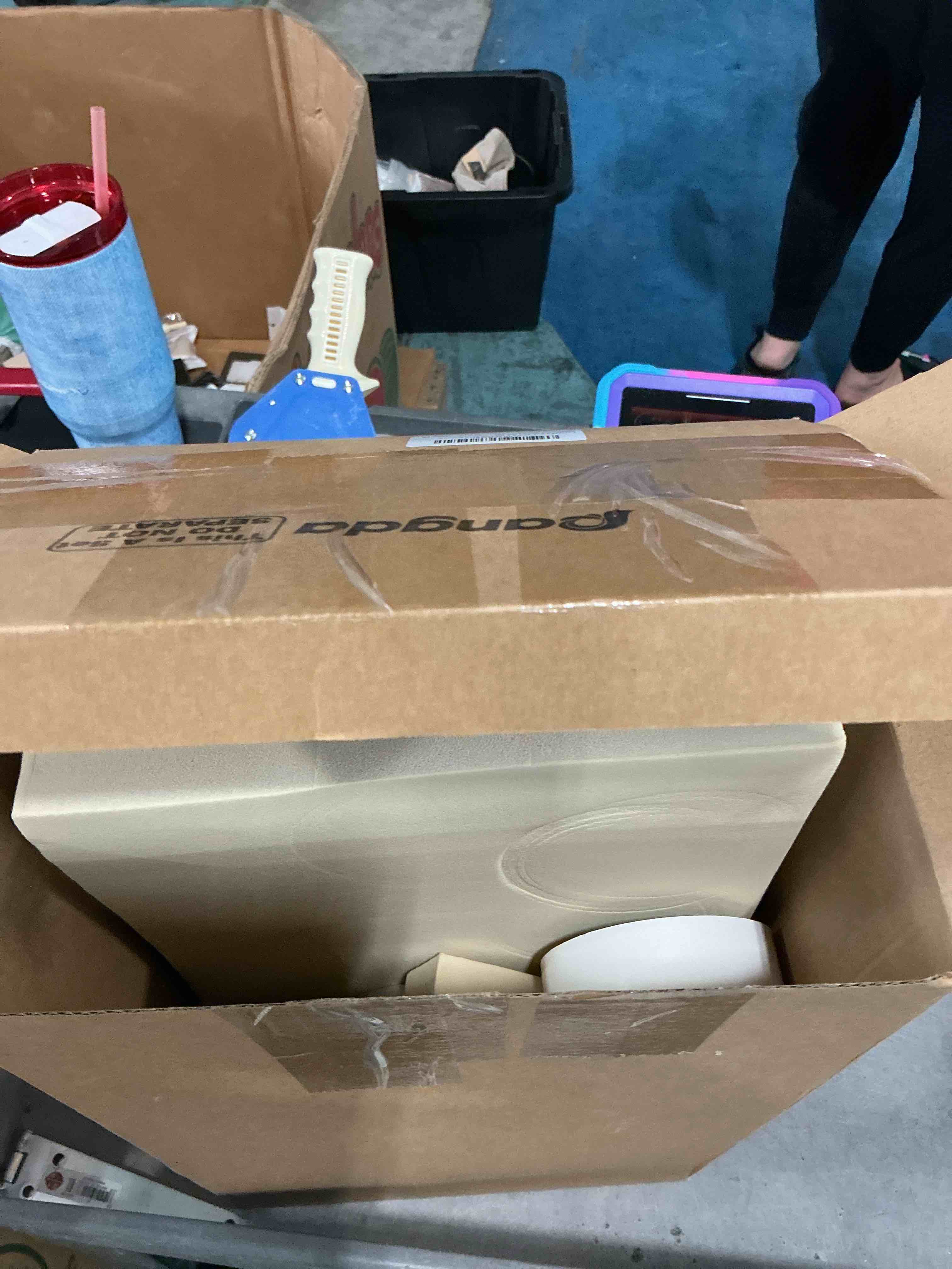 https://s3.amazonaws.com/lotting-images-prod/NonstopDeals/PNK3239621_1759077562829.jpeg