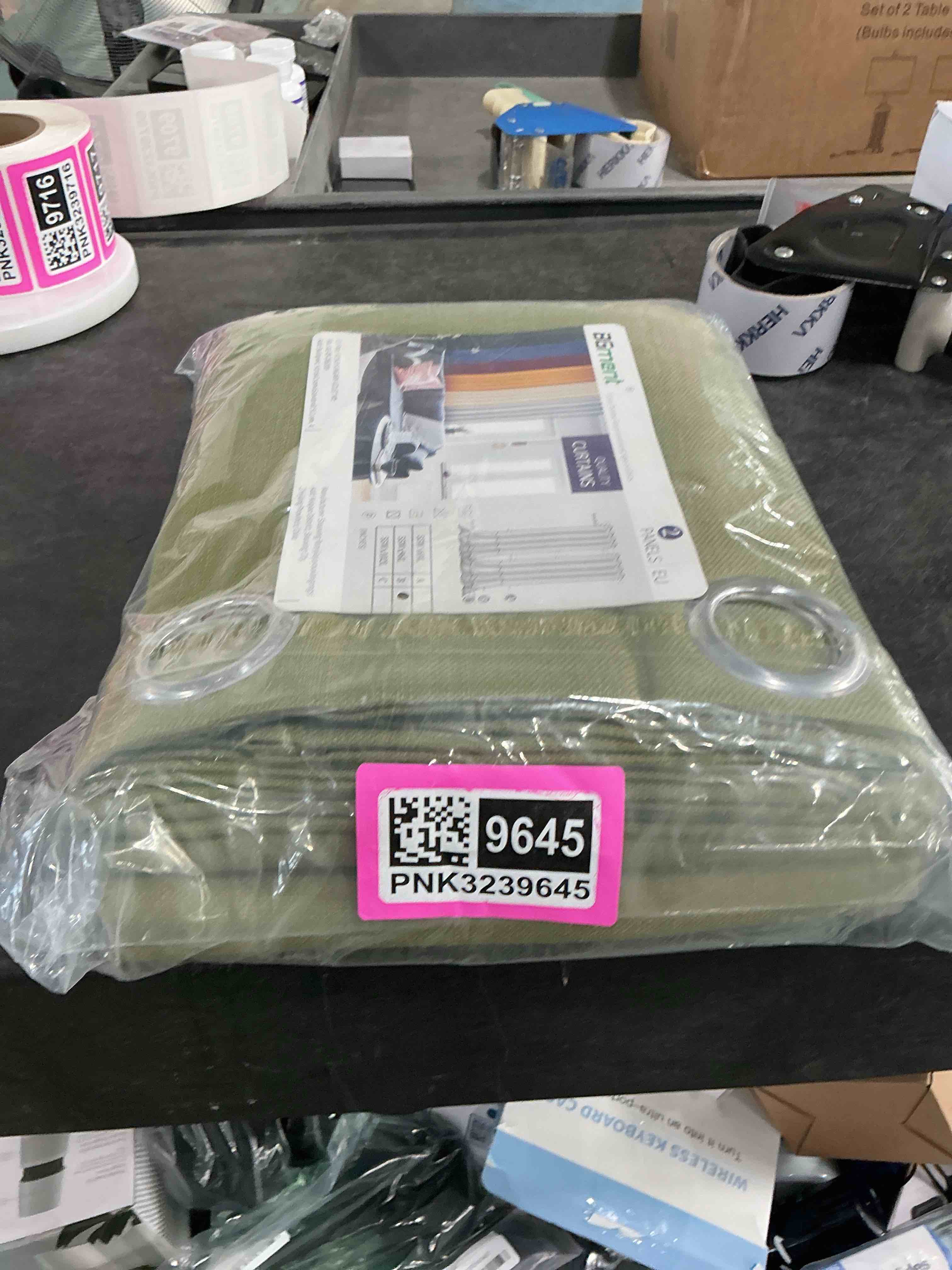 https://s3.amazonaws.com/lotting-images-prod/NonstopDeals/PNK3239645_1759094354975.jpeg