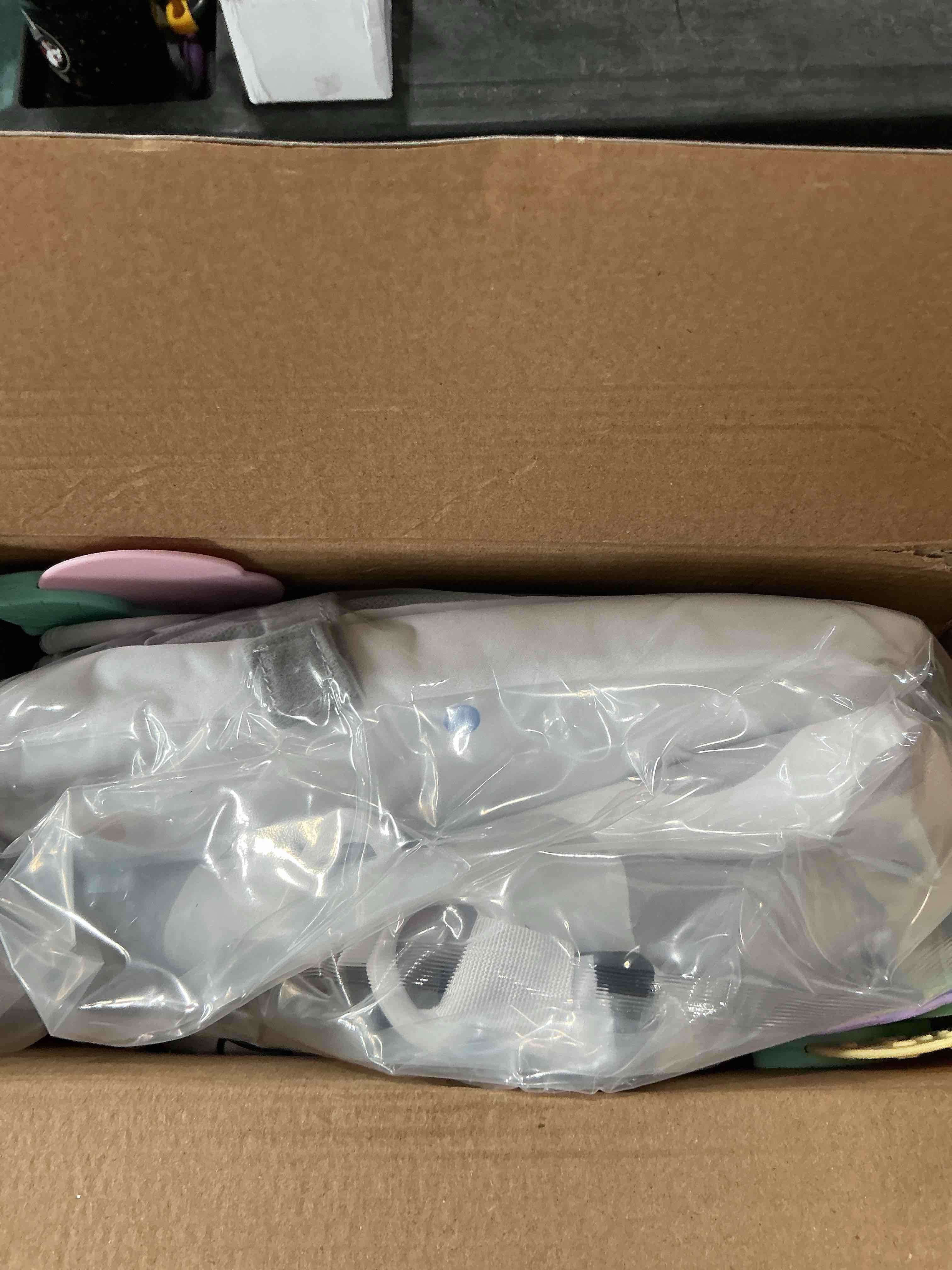 https://s3.amazonaws.com/lotting-images-prod/NonstopDeals/PNK3239693_1759093320607.jpeg