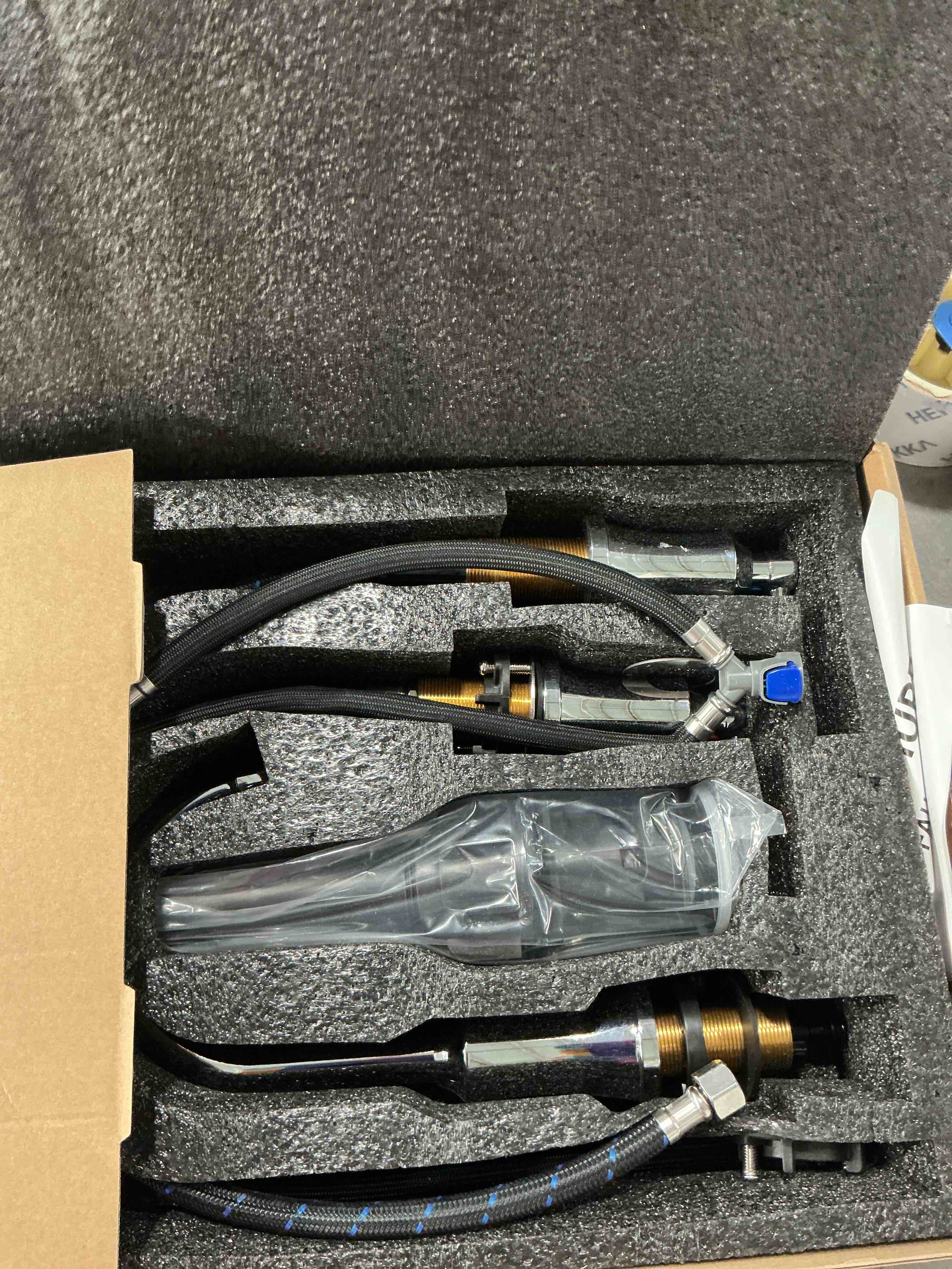 https://s3.amazonaws.com/lotting-images-prod/NonstopDeals/PNK3239719_1759094726338.jpeg