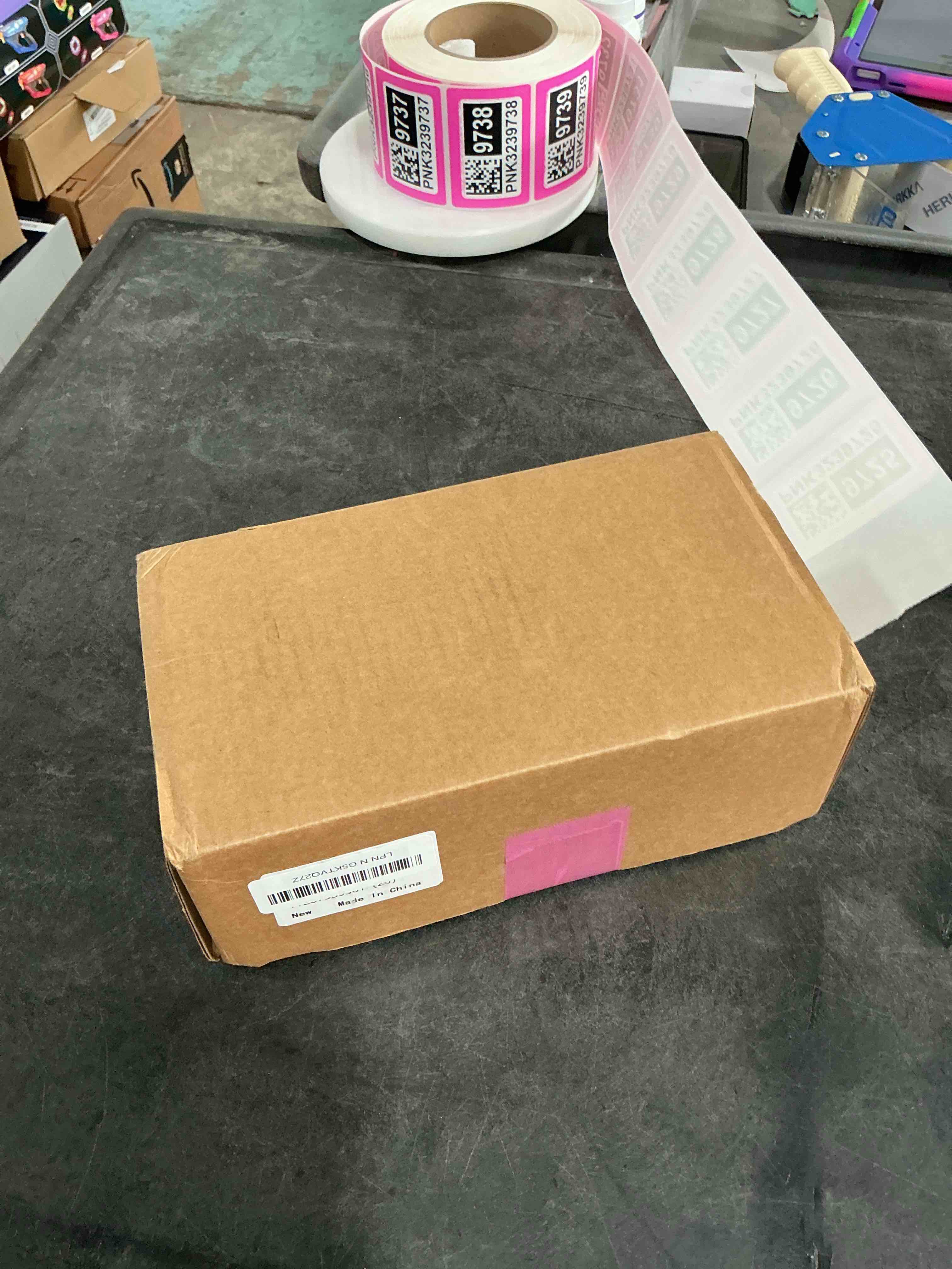 https://s3.amazonaws.com/lotting-images-prod/NonstopDeals/PNK3239725_1759094568596.jpeg