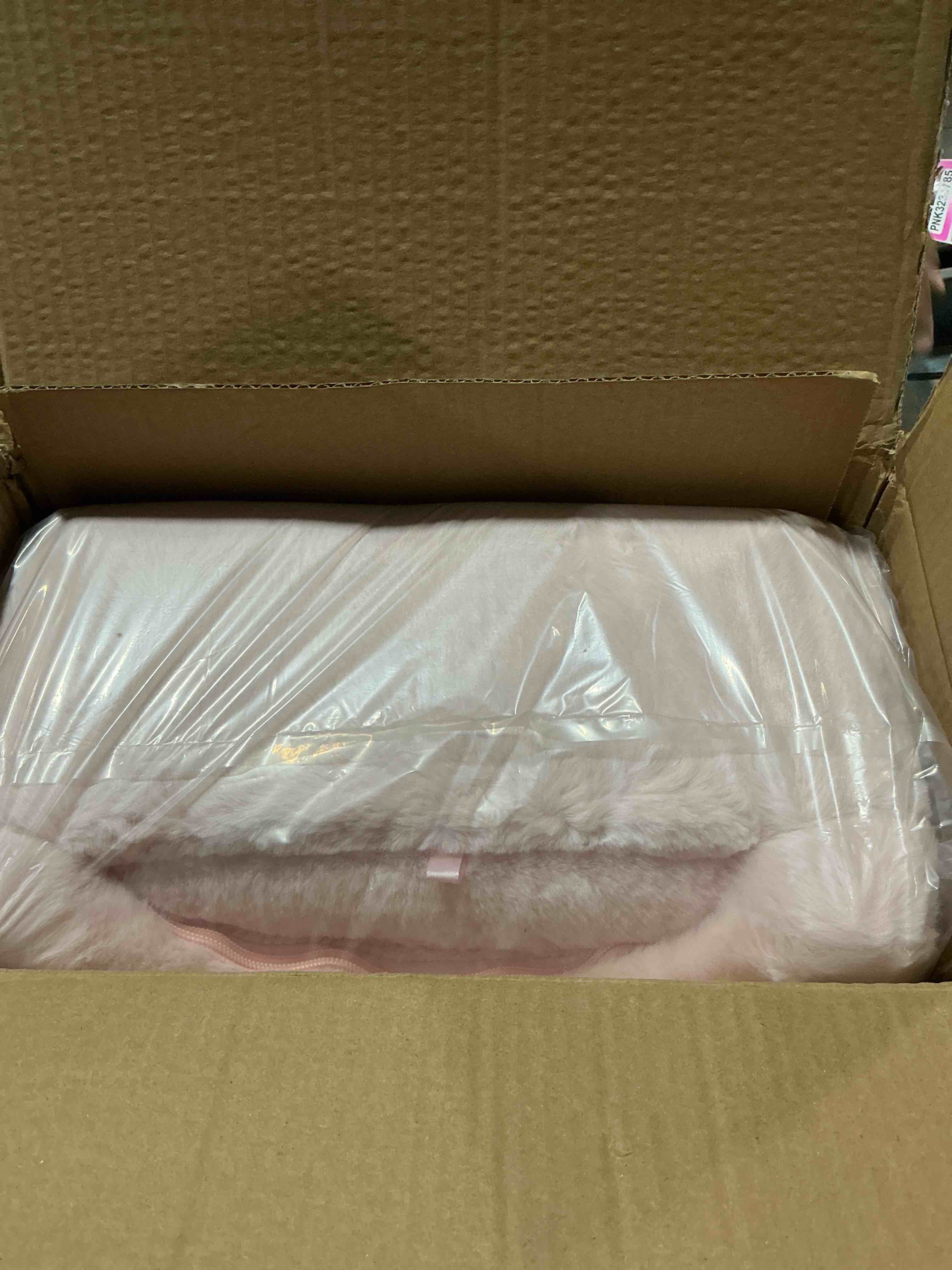 https://s3.amazonaws.com/lotting-images-prod/NonstopDeals/PNK3239753_1759103530679.jpeg