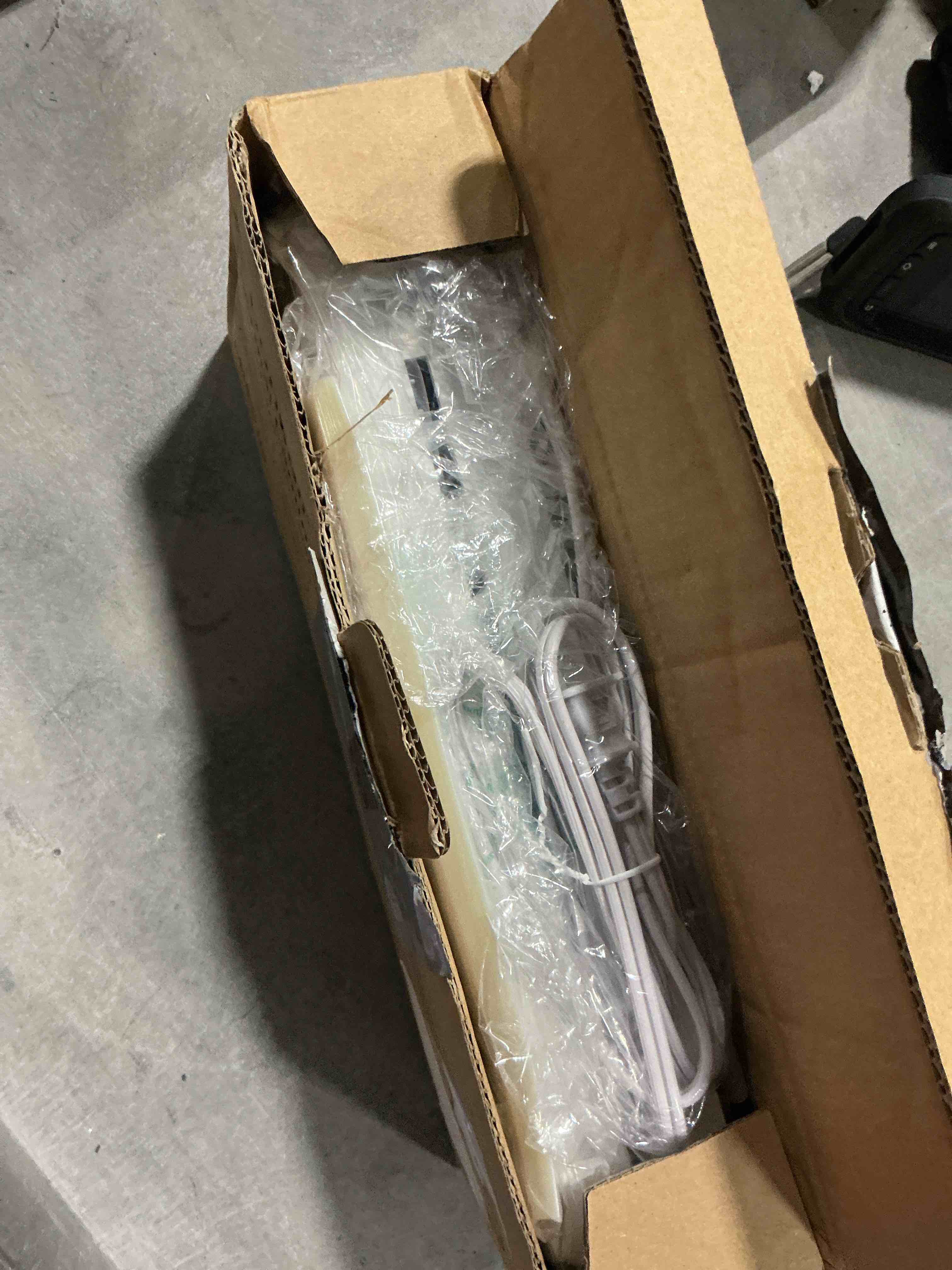 https://s3.amazonaws.com/lotting-images-prod/NonstopDeals/PNK3239755_1759103327857.jpeg
