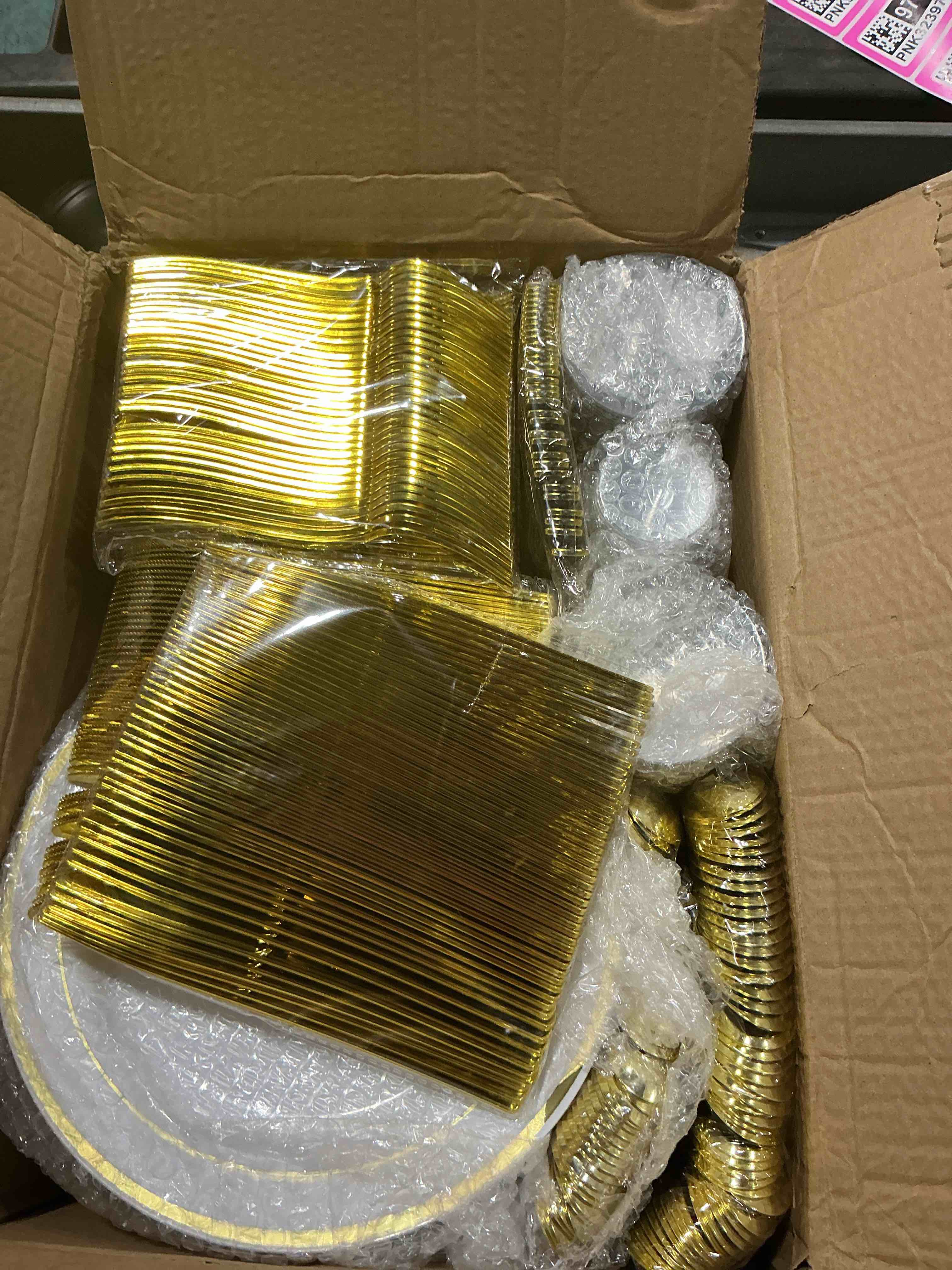 https://s3.amazonaws.com/lotting-images-prod/NonstopDeals/PNK3239762_1759102801468.jpeg