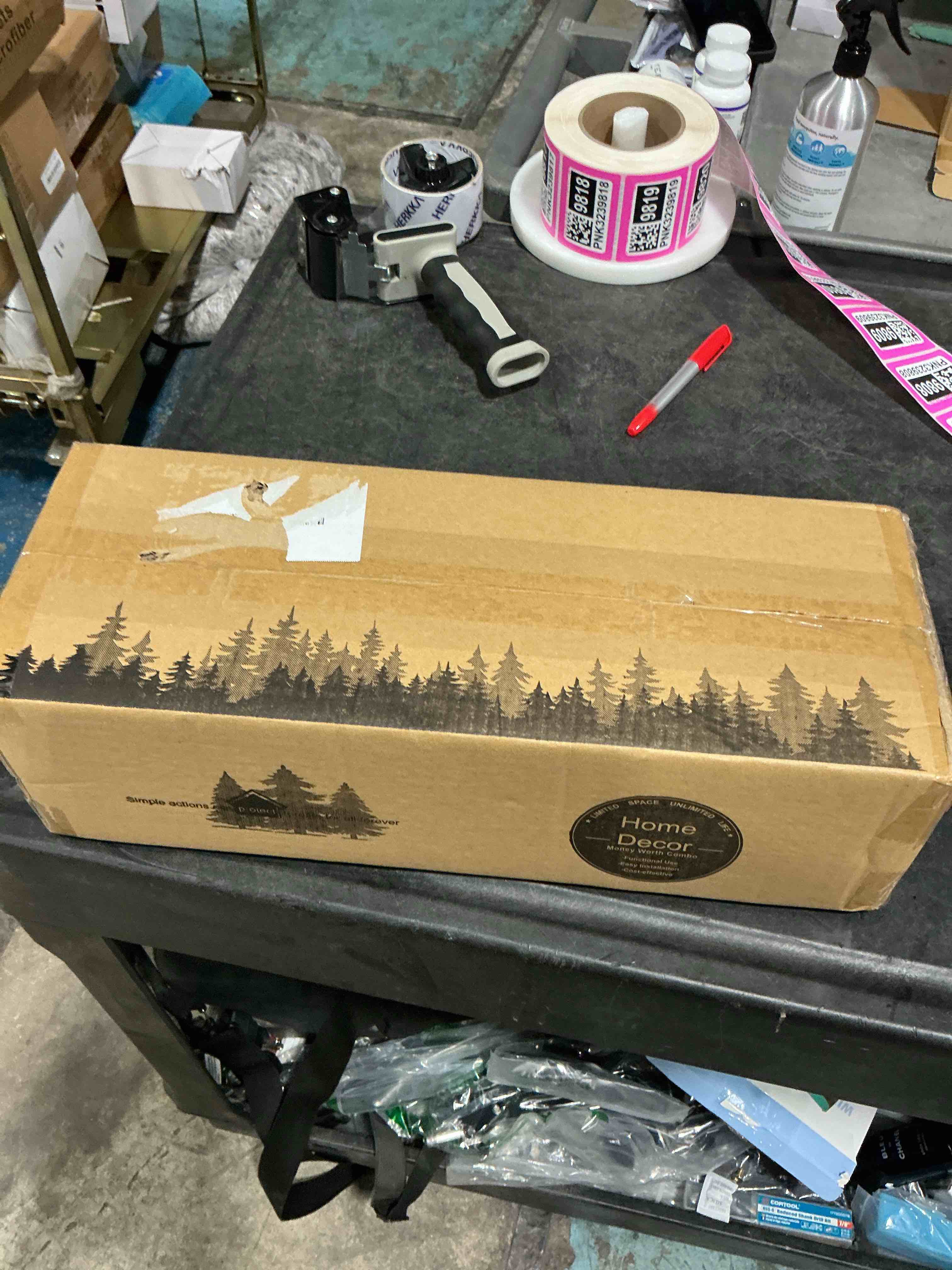 https://s3.amazonaws.com/lotting-images-prod/NonstopDeals/PNK3239806_1759105218203.jpeg