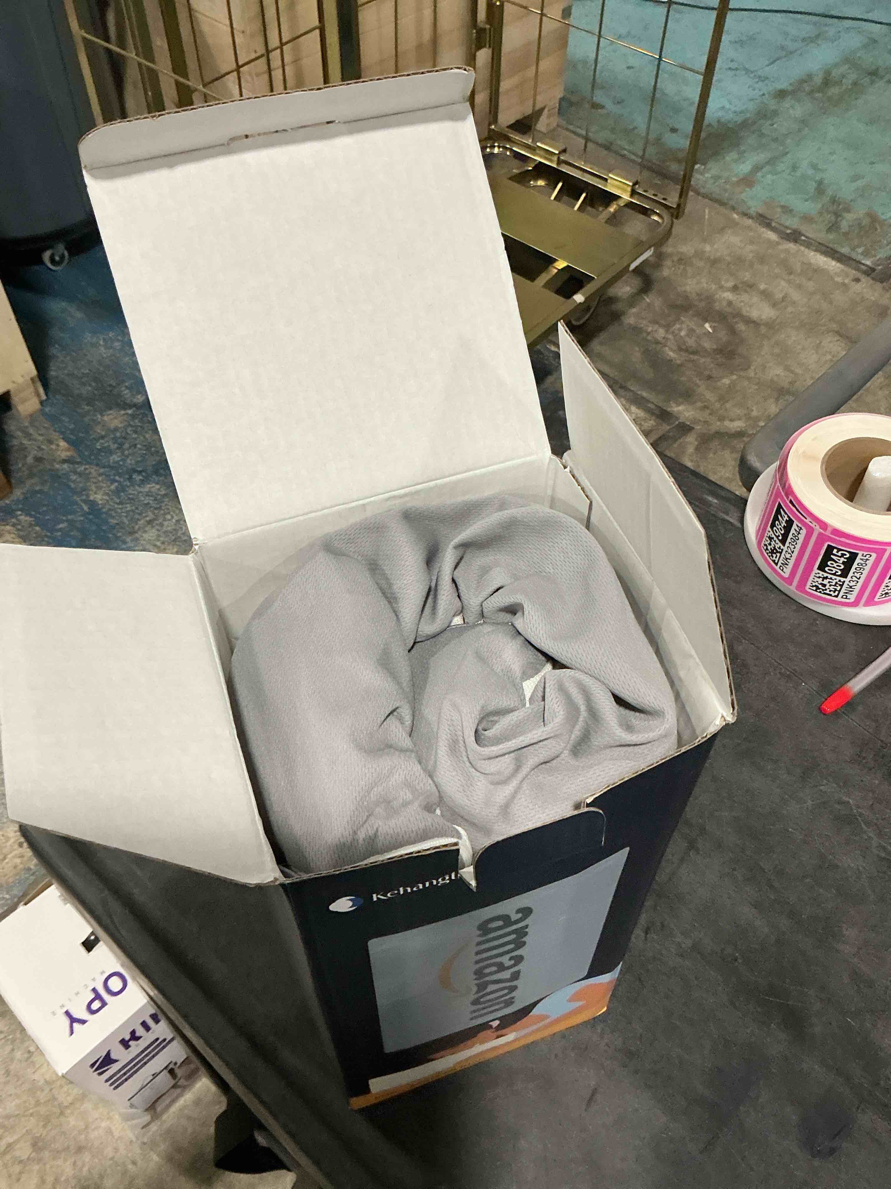 https://s3.amazonaws.com/lotting-images-prod/NonstopDeals/PNK3239835_1759107408324.jpeg