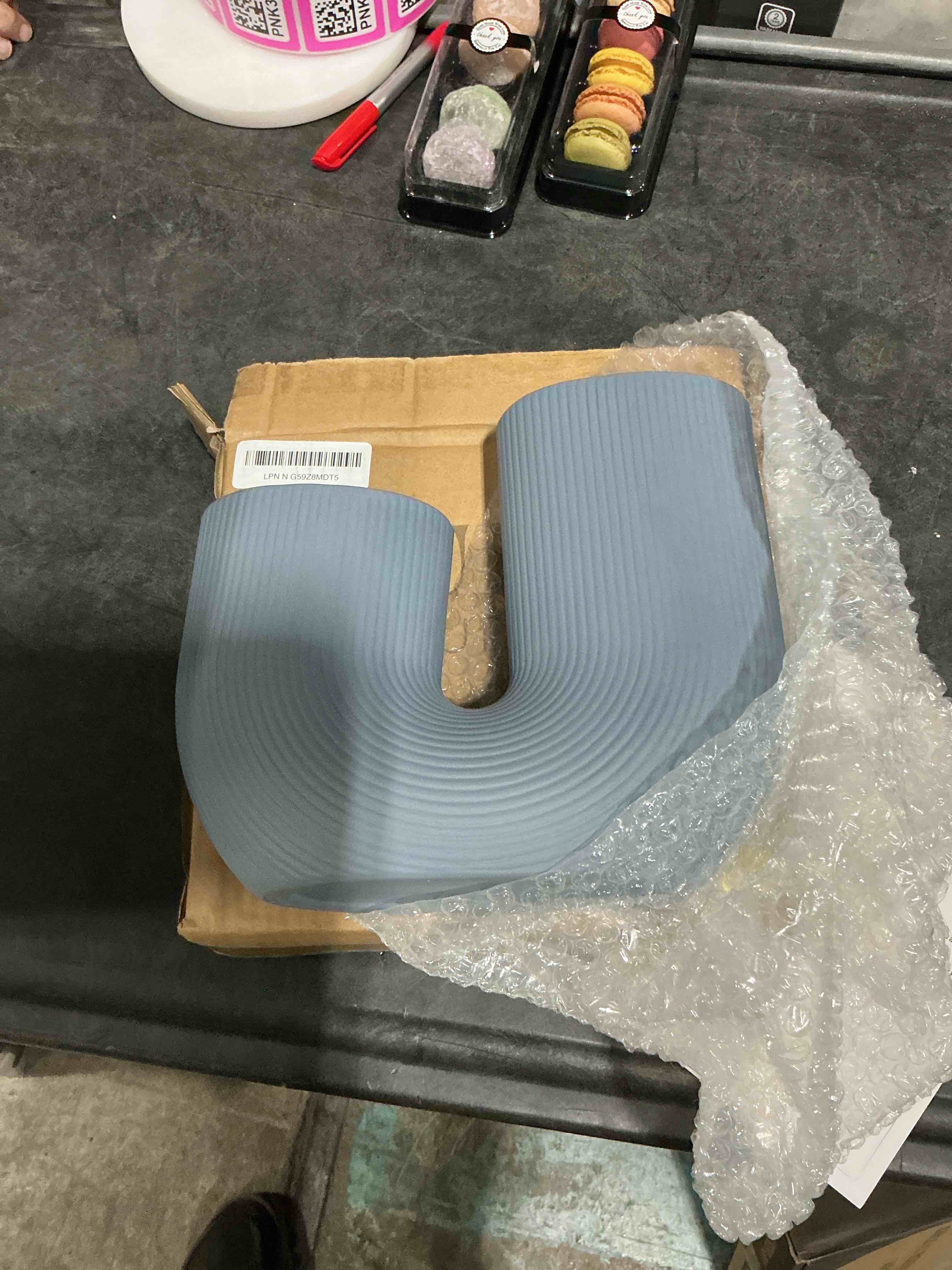 https://s3.amazonaws.com/lotting-images-prod/NonstopDeals/PNK3239857_1759108726083.jpeg