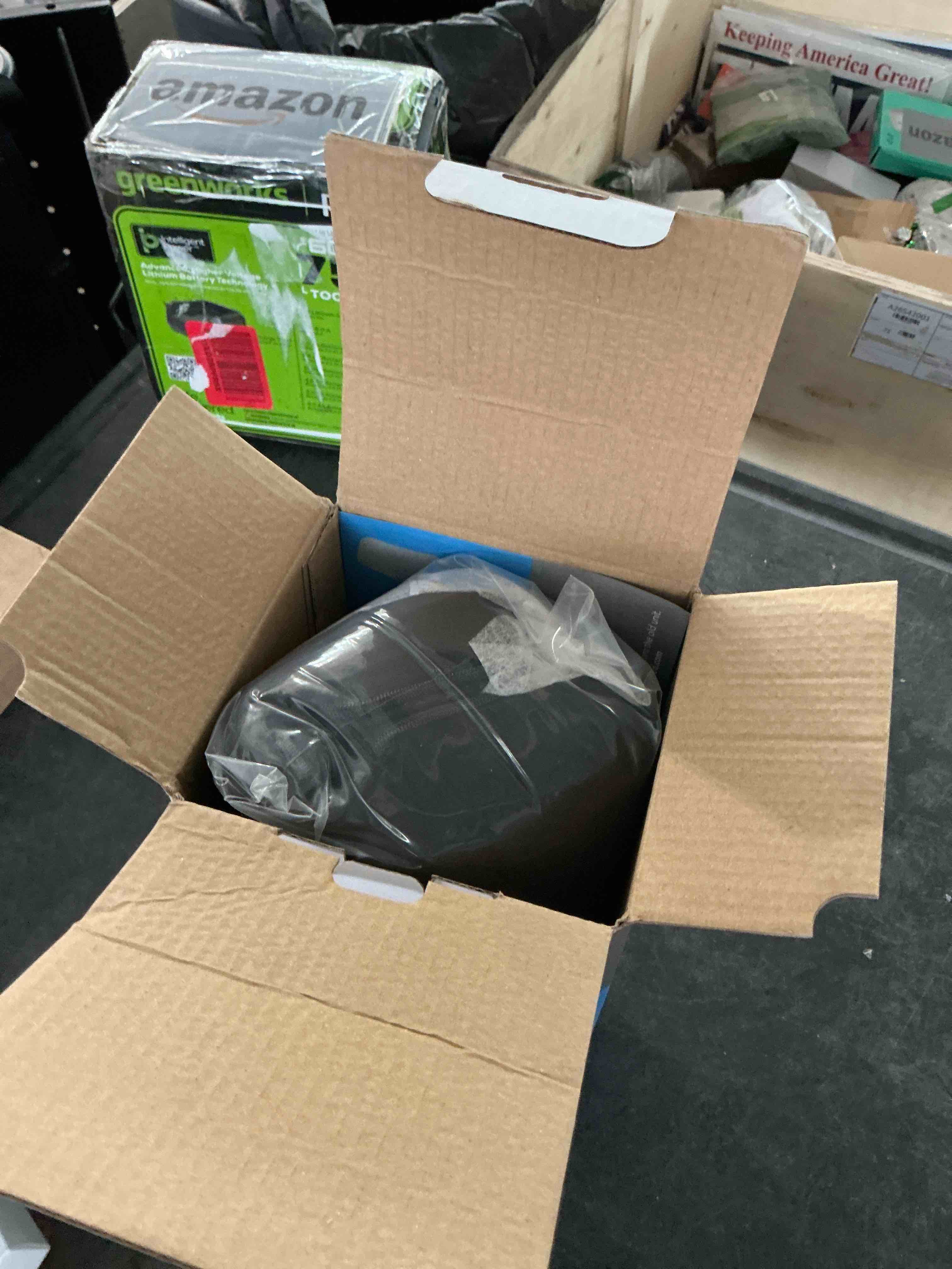 https://s3.amazonaws.com/lotting-images-prod/NonstopDeals/PNK3239917_1759250267528.jpeg