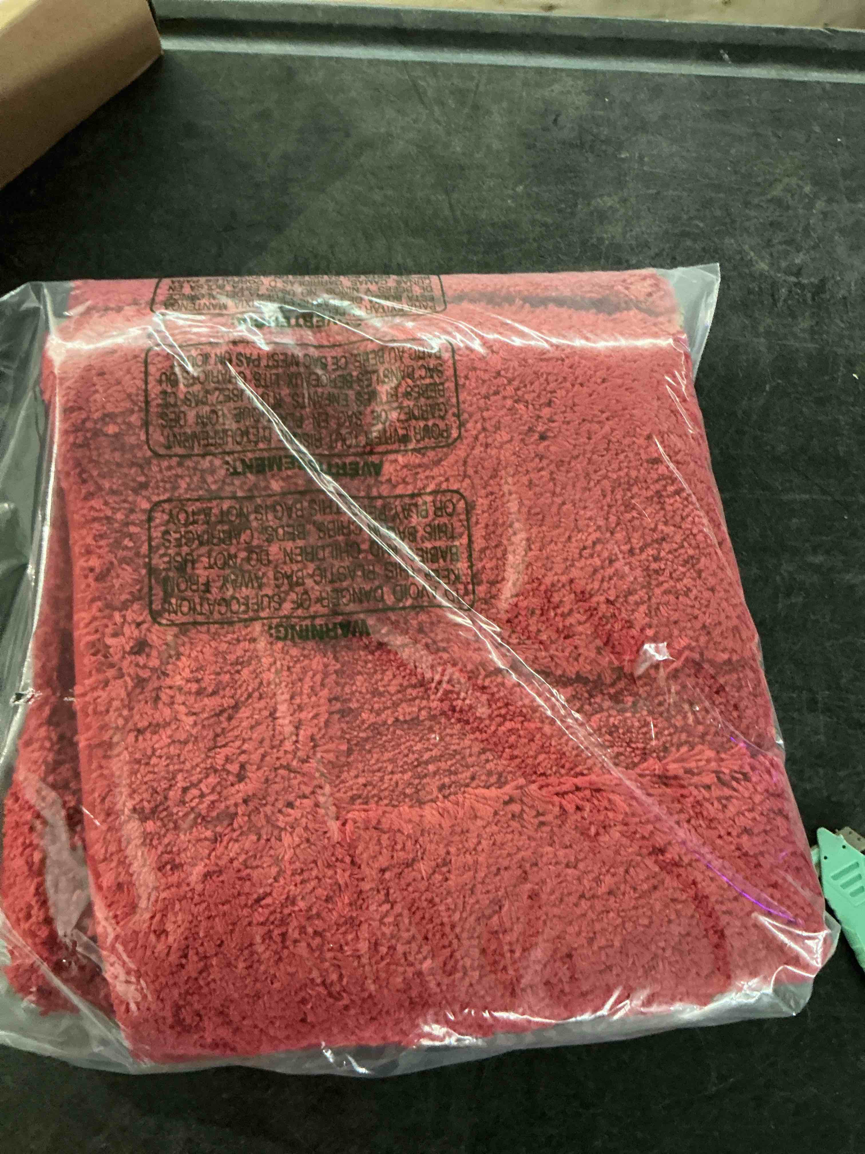 https://s3.amazonaws.com/lotting-images-prod/NonstopDeals/PNK3239929_1759250964696.jpeg