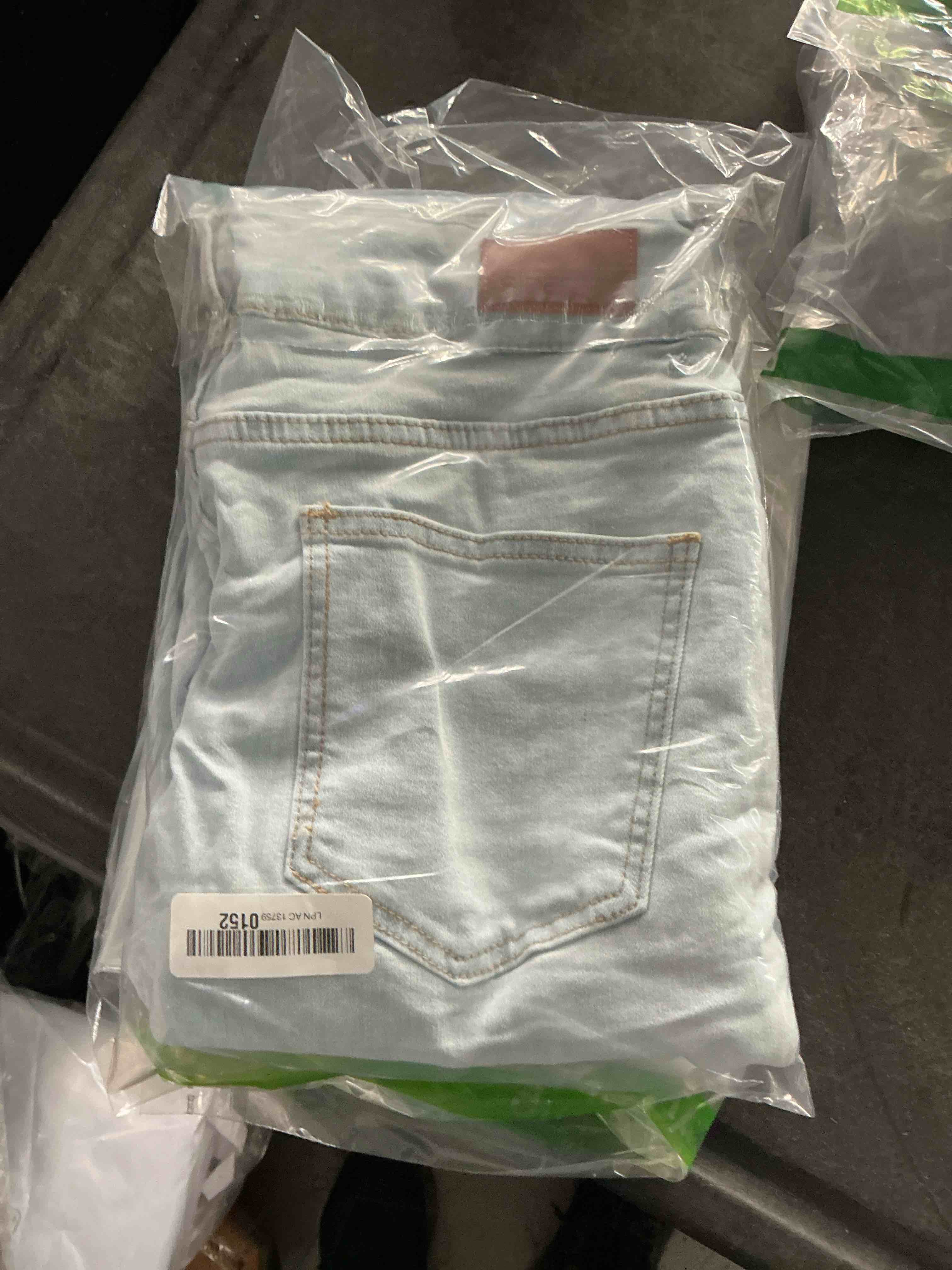 https://s3.amazonaws.com/lotting-images-prod/NonstopDeals/PNK3239986_1759265551630.jpeg